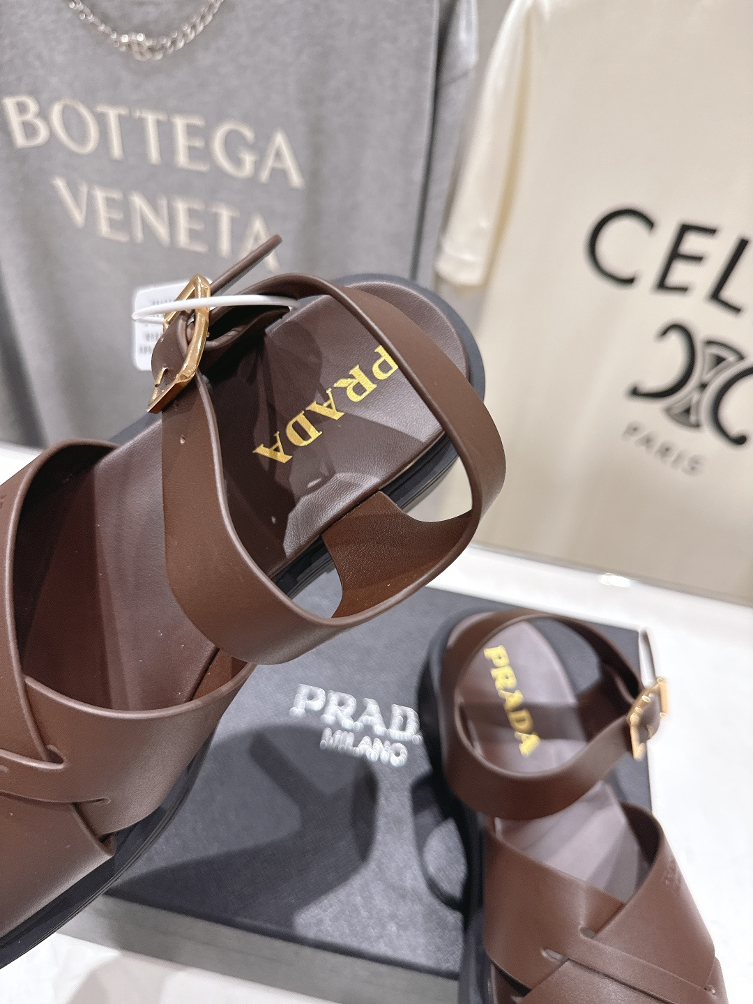 高版本出厂 Prada/普拉达F029 2026ss夏季新款复古风沙滩厚底凉鞋这个鞋型真的属于经典不会过
