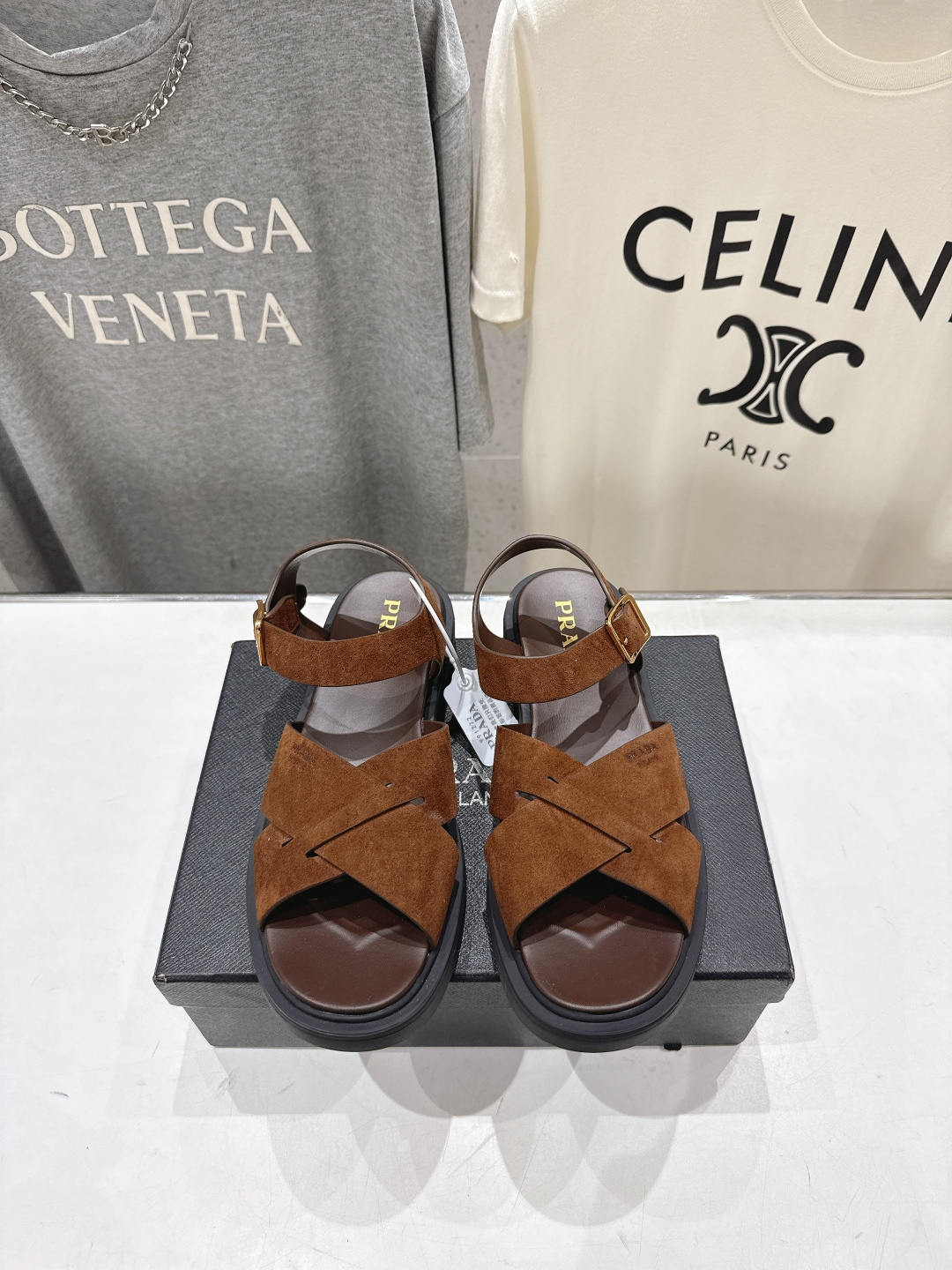 高版本出厂 Prada/普拉达F029 2026ss夏季新款复古风沙滩厚底凉鞋这个鞋型真的属于经典不会过