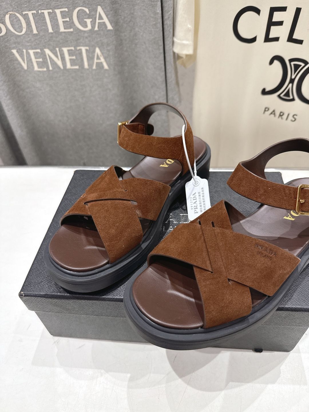 高版本出厂 Prada/普拉达F029 2026ss夏季新款复古风沙滩厚底凉鞋这个鞋型真的属于经典不会过