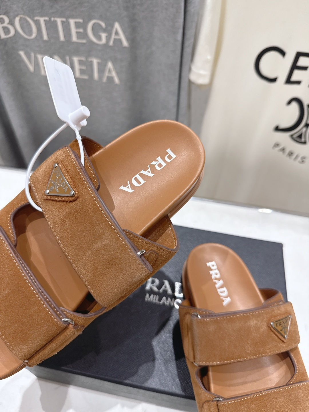 高版本出厂  Prada/普拉达F029 26ss夏季新款魔术贴厚底沙滩拖鞋这个鞋型真的属于经典不会过时