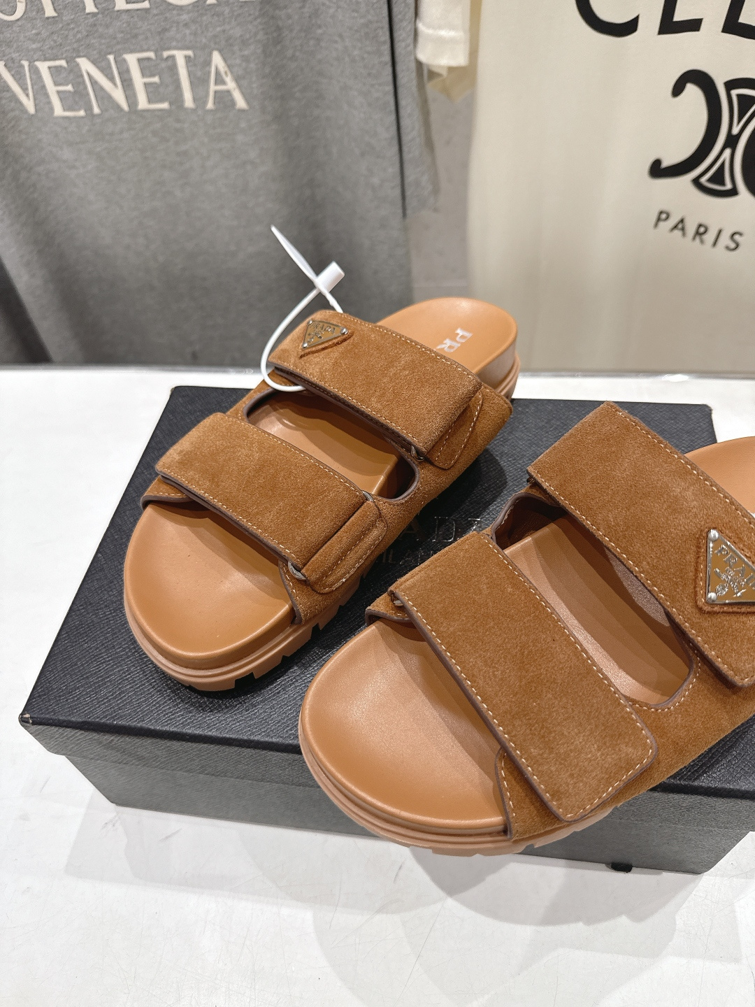 高版本出厂  Prada/普拉达F029 26ss夏季新款魔术贴厚底沙滩拖鞋这个鞋型真的属于经典不会过时
