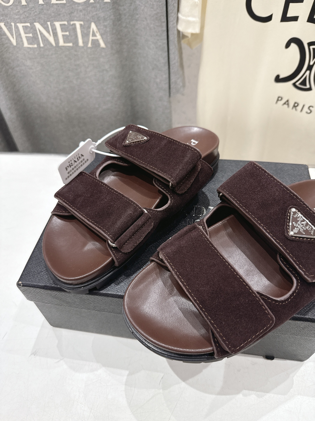 高版本出厂  Prada/普拉达F029 26ss夏季新款魔术贴厚底沙滩拖鞋这个鞋型真的属于经典不会过时