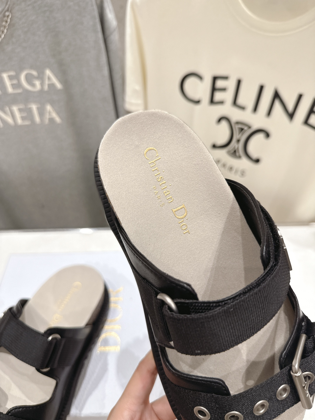 高版本出厂 【高品质】Dior*迪奥F019 D家2026ss春夏新款魔术贴沙滩拖鞋凉鞋～经典版型 搭配