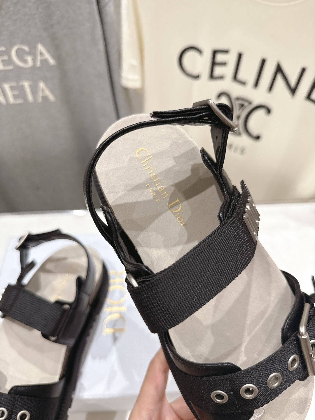 高版本出厂 【高品质】Dior*迪奥F019 D家2026ss春夏新款魔术贴沙滩拖鞋凉鞋～经典版型 搭配