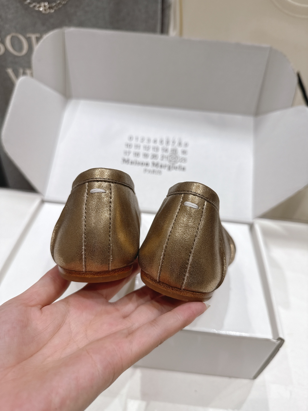 高版本出厂    MM6【Maison Magical】马吉拉2026ss官方同步新品最近超级火的平底分