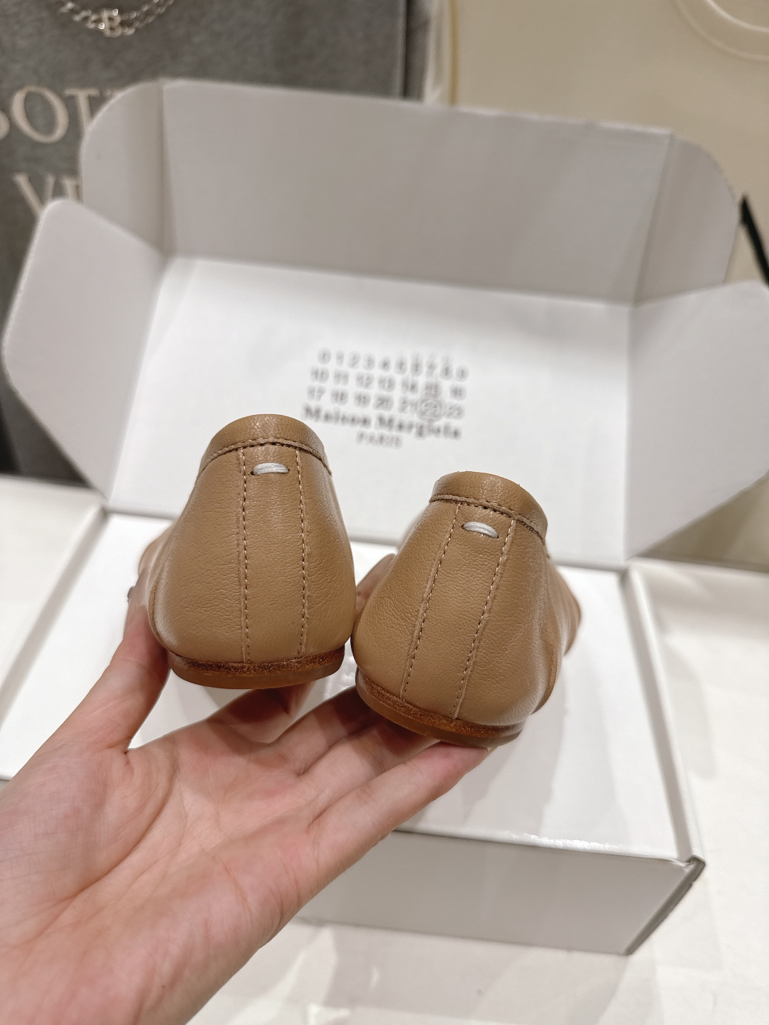 高版本出厂    MM6【Maison Magical】马吉拉2026ss官方同步新品最近超级火的平底分