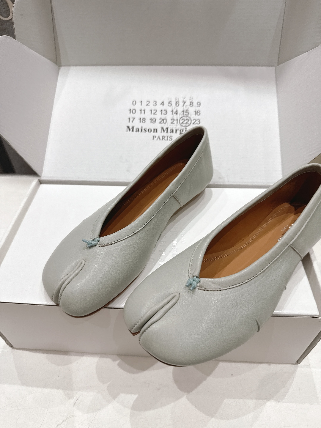 高版本出厂    MM6【Maison Magical】马吉拉2026ss官方同步新品最近超级火的平底分
