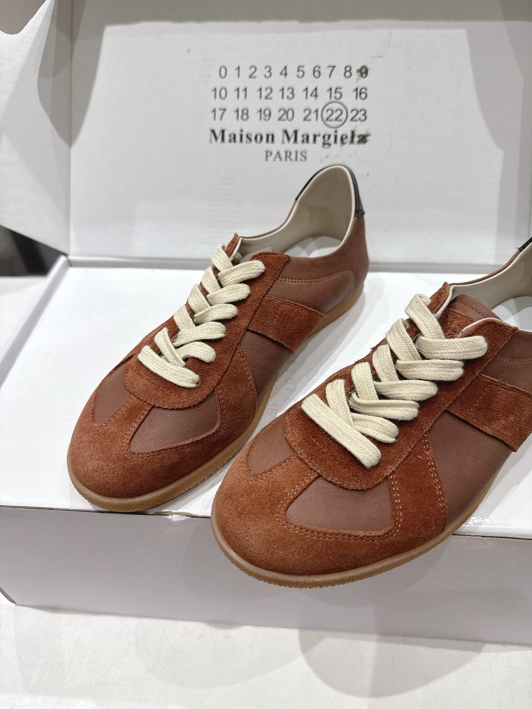 高版本出厂 情侣款  Maison Margiela 马吉拉MM6新款休闲鞋板鞋德训鞋...顶级品质 新