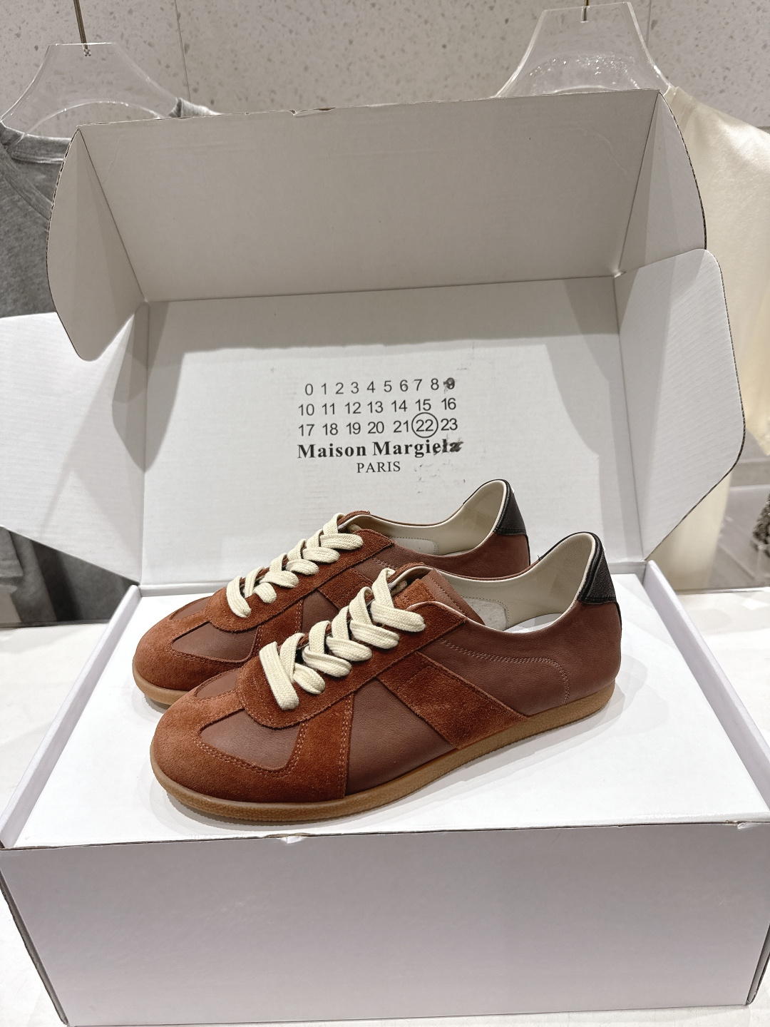 高版本出厂 情侣款  Maison Margiela 马吉拉MM6新款休闲鞋板鞋德训鞋...顶级品质 新