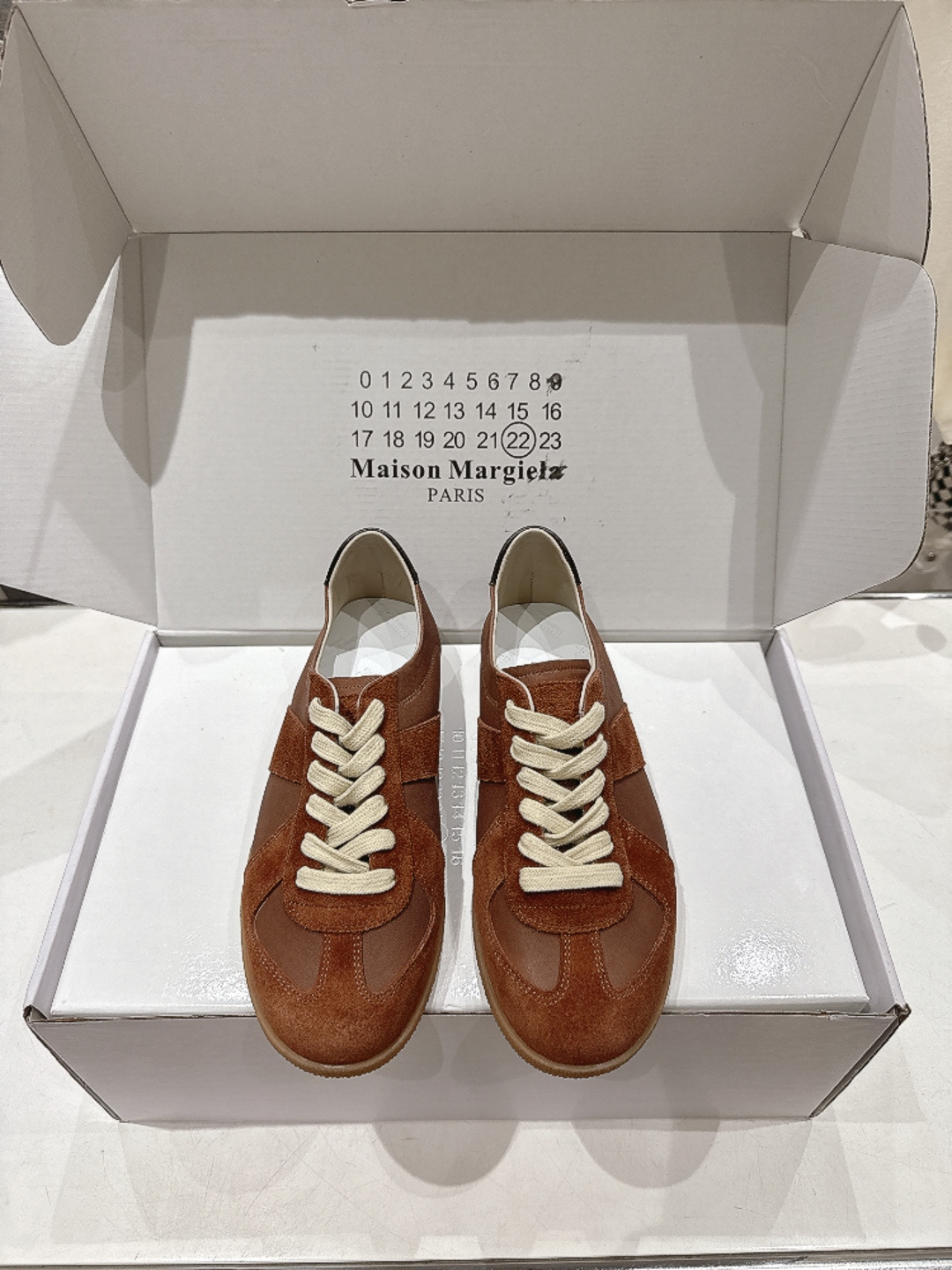 高版本出厂 情侣款  Maison Margiela 马吉拉MM6新款休闲鞋板鞋德训鞋...顶级品质 新