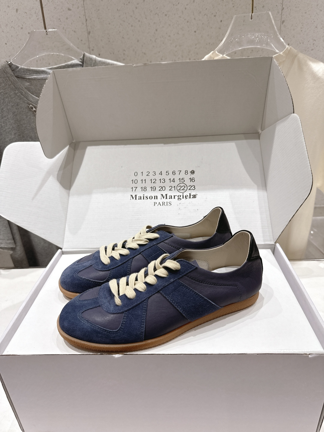 高版本出厂 情侣款  Maison Margiela 马吉拉MM6新款休闲鞋板鞋德训鞋...顶级品质 新