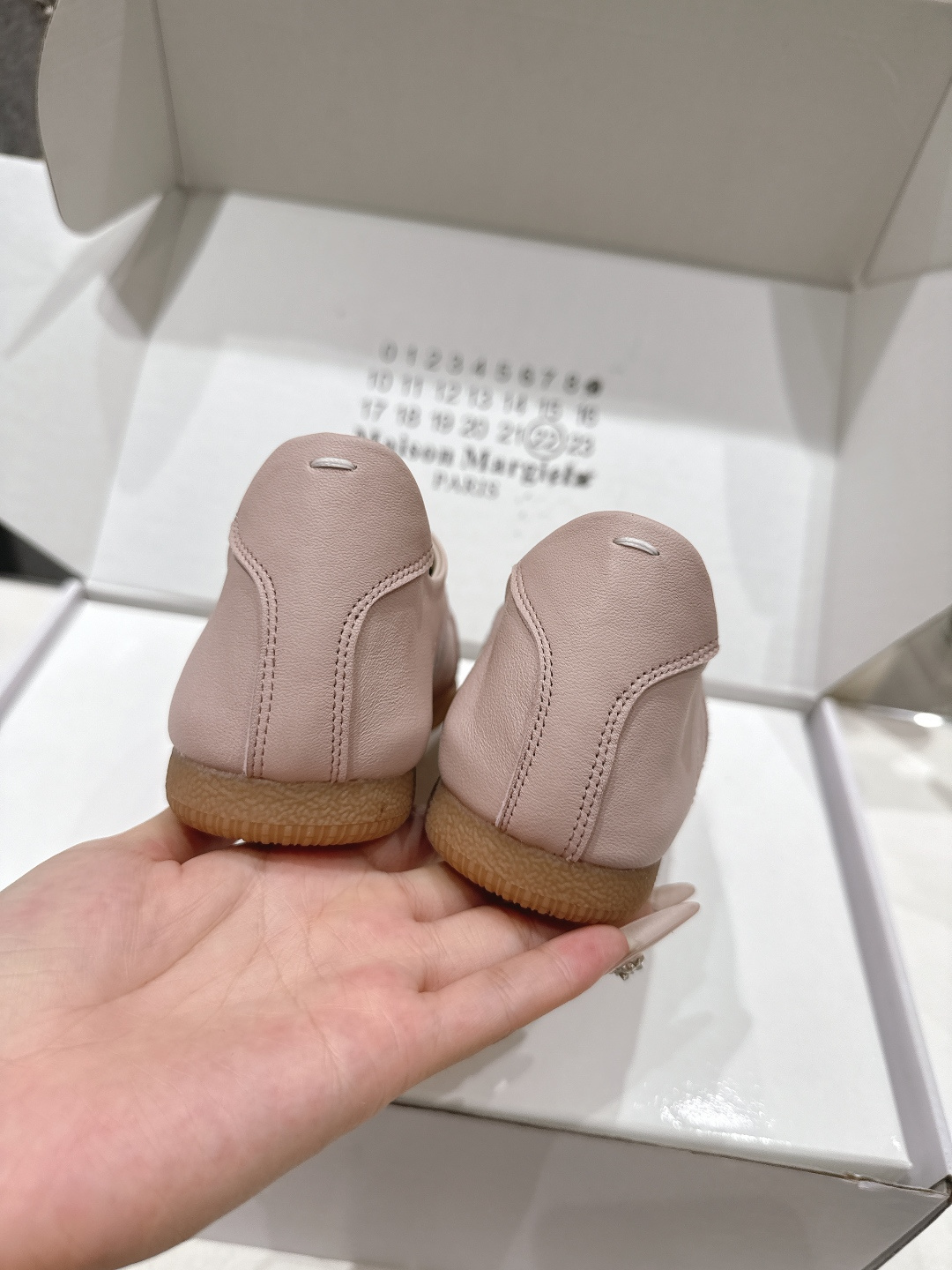 高版本出厂 情侣款  Maison Margiela 马吉拉MM6新款休闲鞋板鞋德训鞋...顶级品质 新