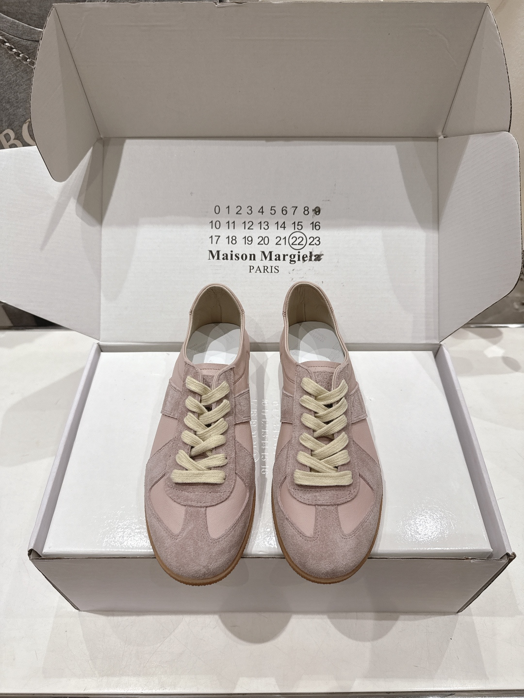 高版本出厂 情侣款  Maison Margiela 马吉拉MM6新款休闲鞋板鞋德训鞋...顶级品质 新