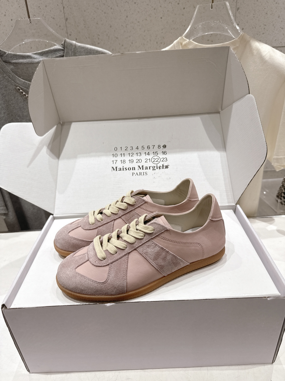 高版本出厂 情侣款  Maison Margiela 马吉拉MM6新款休闲鞋板鞋德训鞋...顶级品质 新