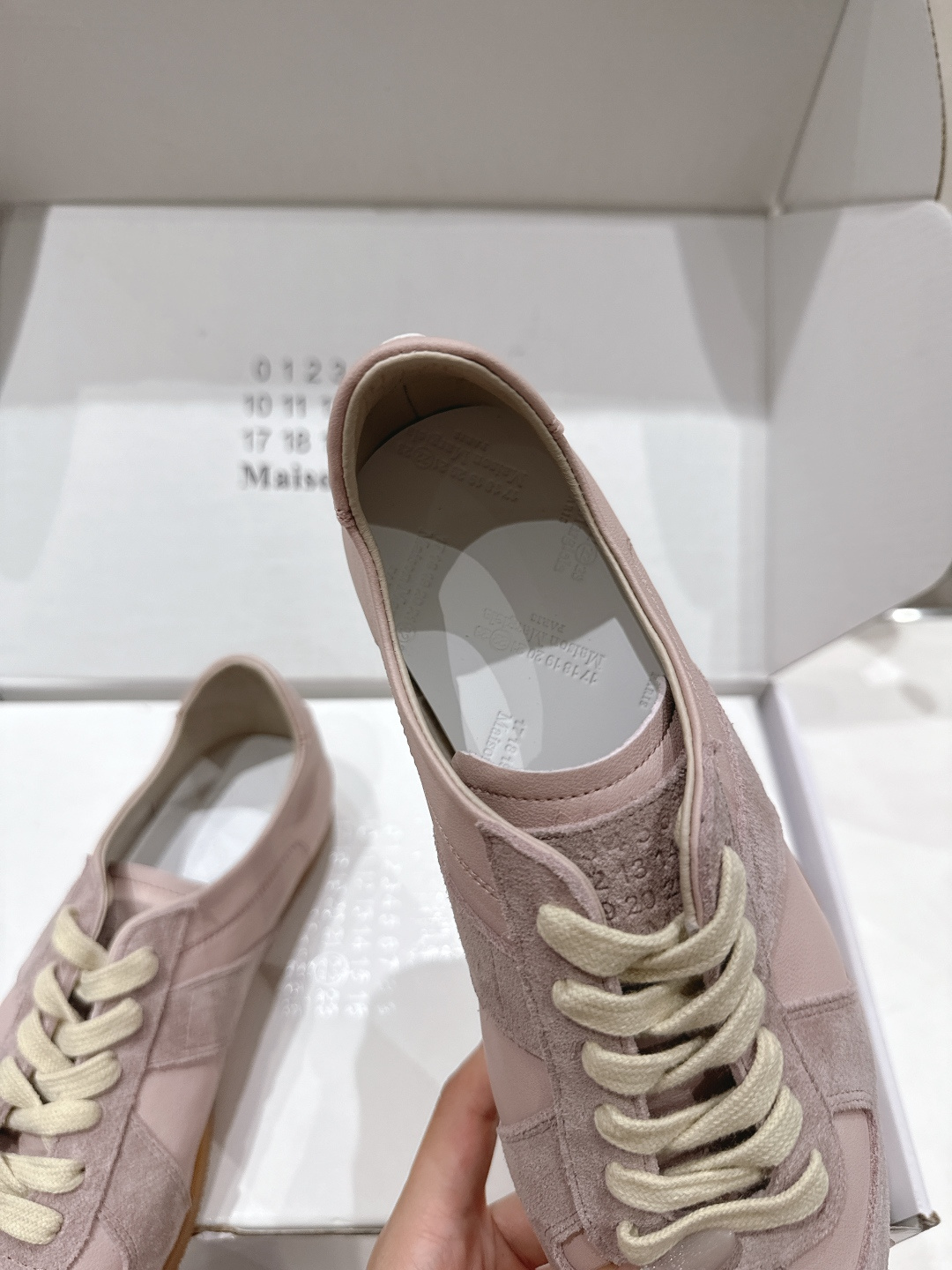 高版本出厂 情侣款  Maison Margiela 马吉拉MM6新款休闲鞋板鞋德训鞋...顶级品质 新