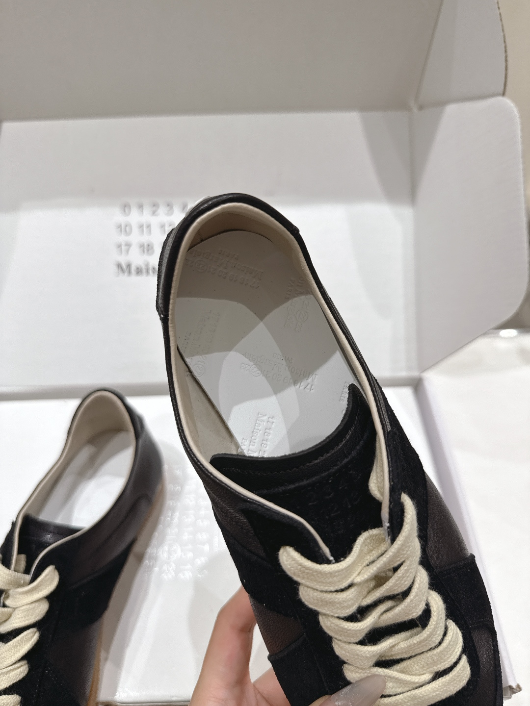高版本出厂 情侣款  Maison Margiela 马吉拉MM6新款休闲鞋板鞋德训鞋...顶级品质 新