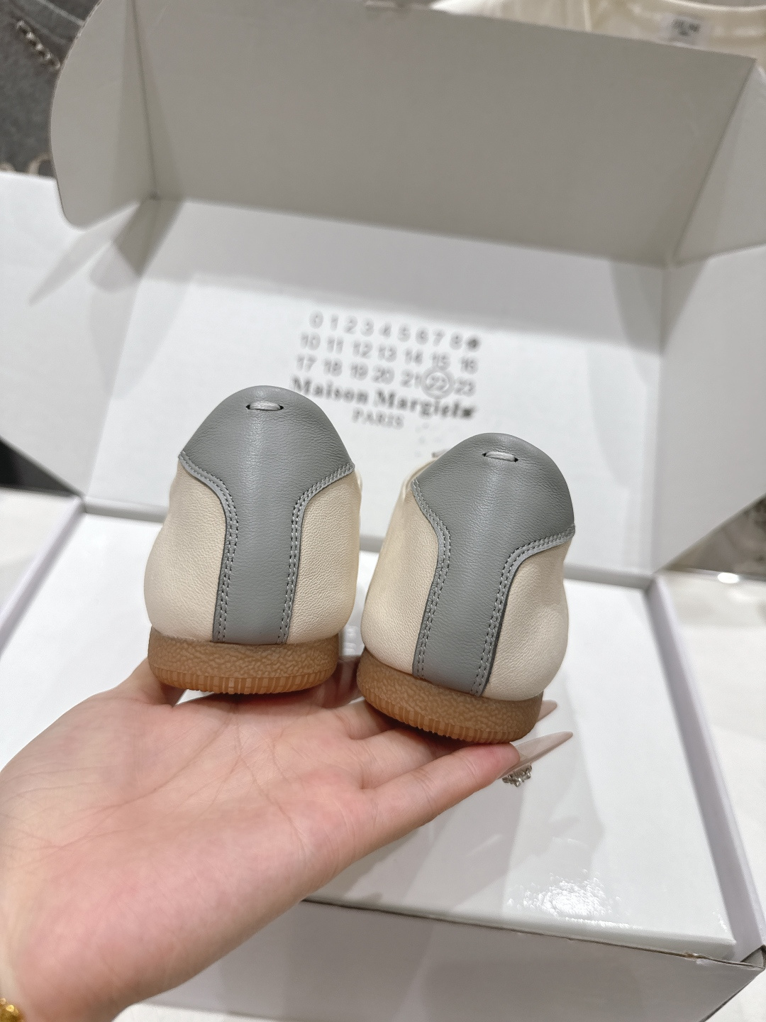 高版本出厂 情侣款  Maison Margiela 马吉拉MM6新款休闲鞋板鞋德训鞋...顶级品质 新