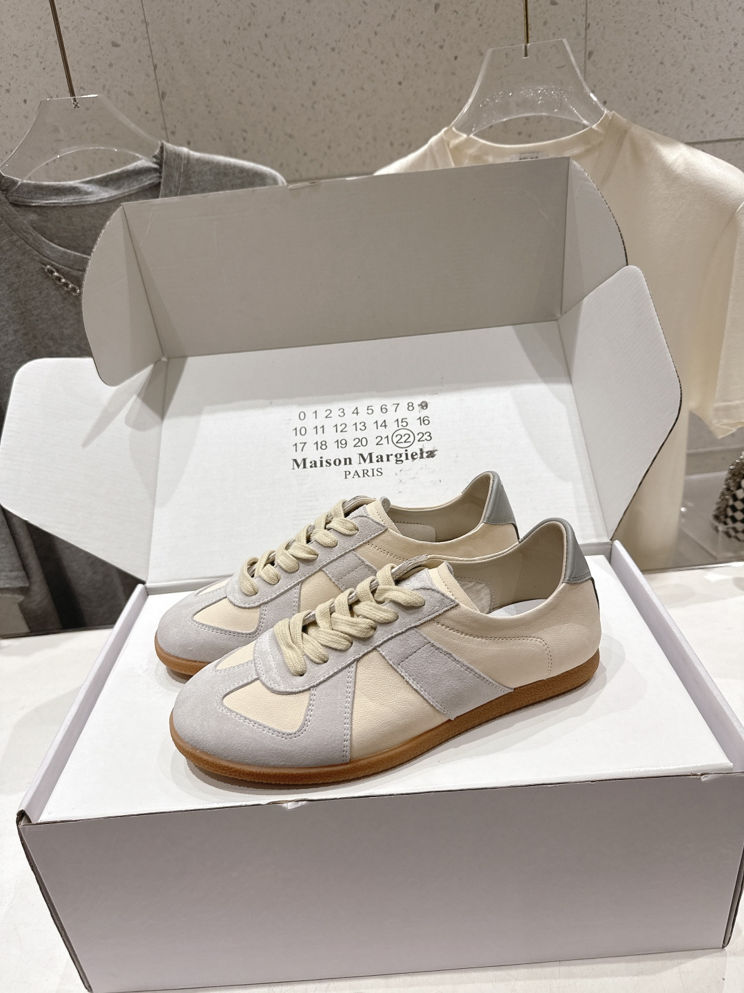 高版本出厂 情侣款  Maison Margiela 马吉拉MM6新款休闲鞋板鞋德训鞋...顶级品质 新