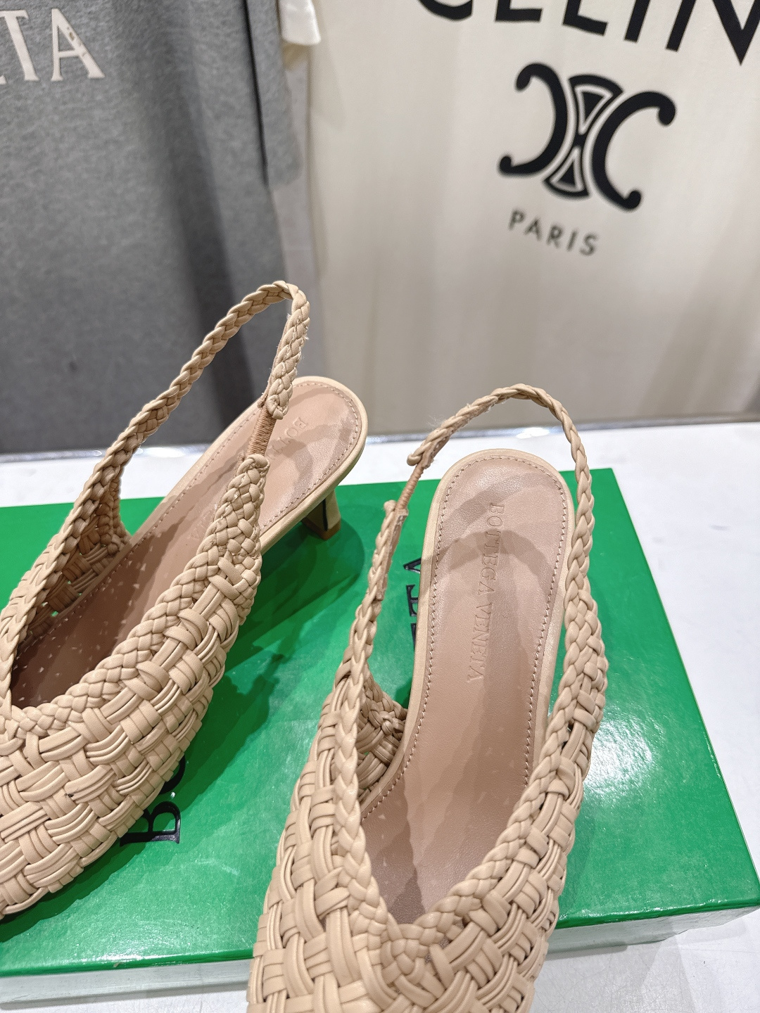 高版本出厂 Bottega Veneta/BV F065 2026ss夏季新款Parco Mule女士编