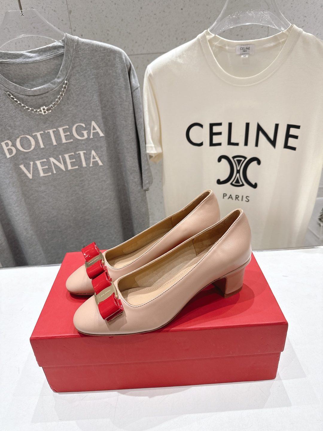 高版本出厂  FERRAGAMO/菲拉格慕F065  26ss官方新款真皮蝴蝶结系列高跟鞋单鞋菲拉格慕今