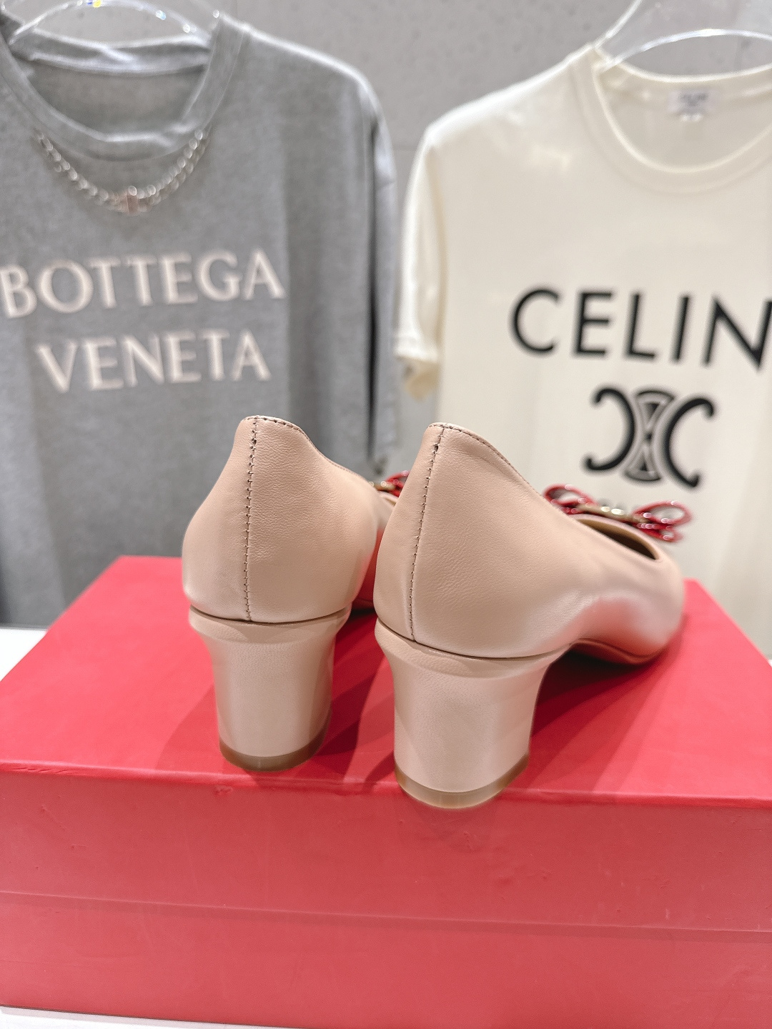 高版本出厂  FERRAGAMO/菲拉格慕F065  26ss官方新款真皮蝴蝶结系列高跟鞋单鞋菲拉格慕今