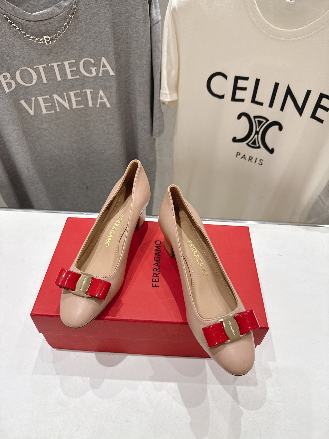 高版本出厂  FERRAGAMO/菲拉格慕F065  26ss官方新款真皮蝴蝶结系列高跟鞋单鞋菲拉格慕今
