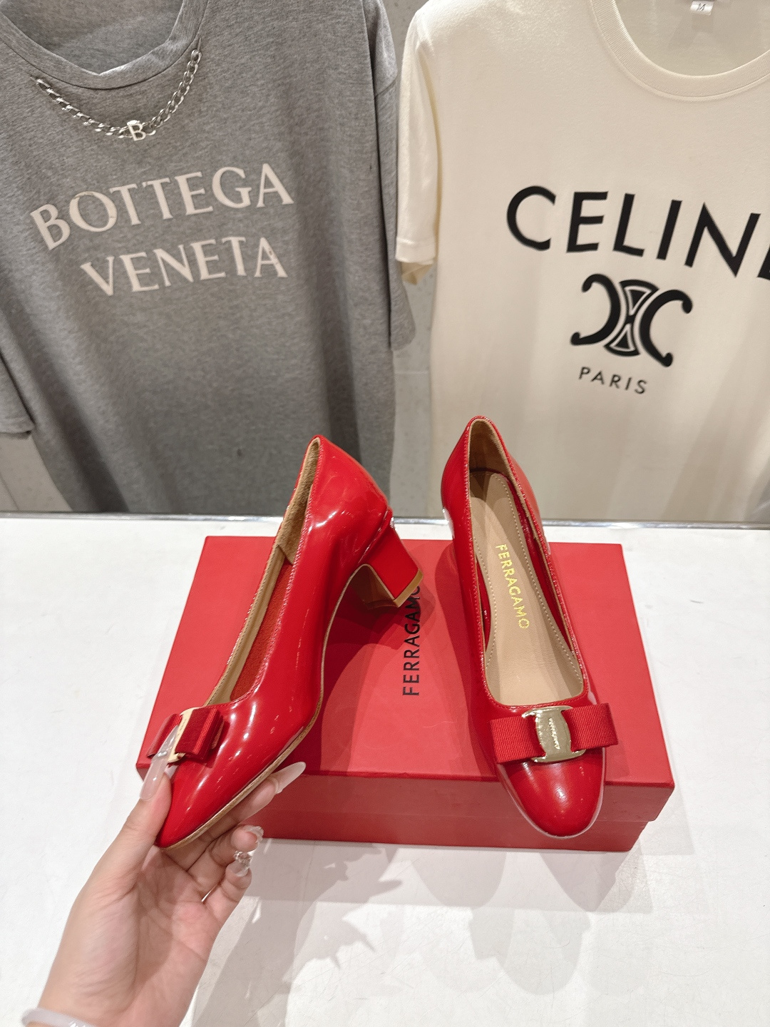 高版本出厂  FERRAGAMO/菲拉格慕F065  26ss官方新款真皮蝴蝶结系列高跟鞋单鞋菲拉格慕今