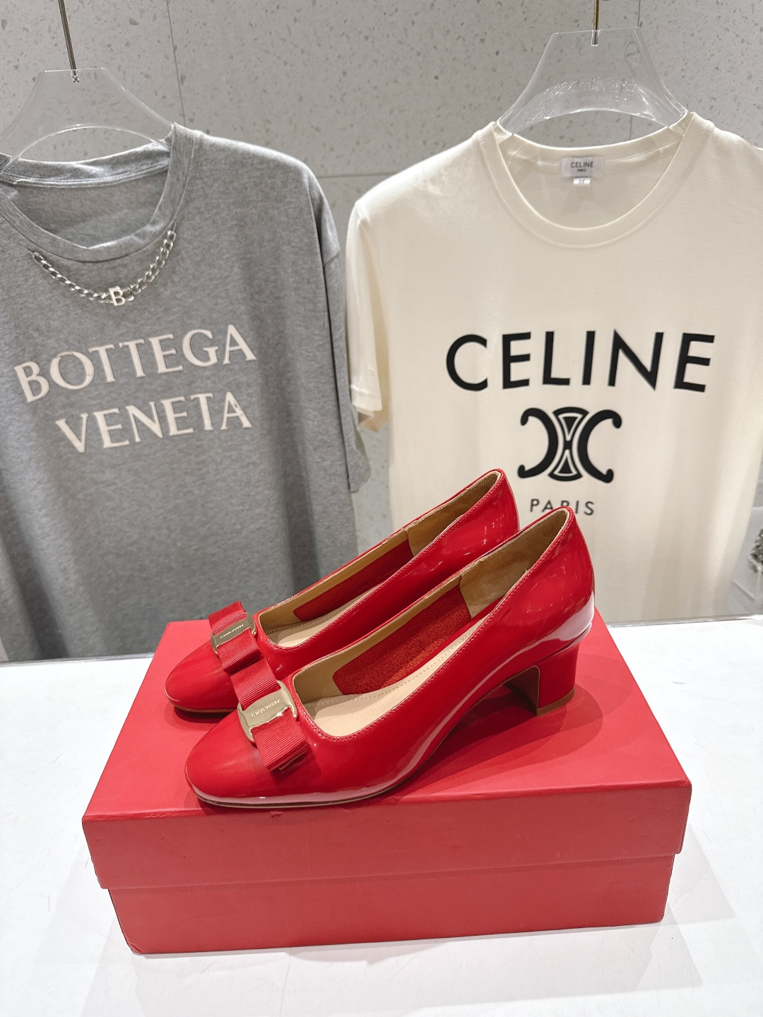高版本出厂  FERRAGAMO/菲拉格慕F065  26ss官方新款真皮蝴蝶结系列高跟鞋单鞋菲拉格慕今