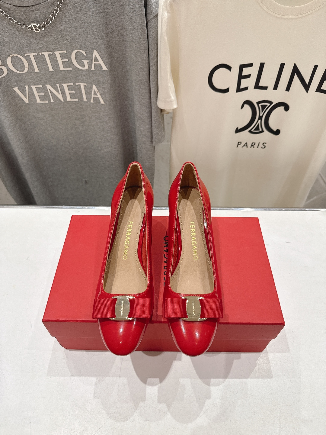 高版本出厂  FERRAGAMO/菲拉格慕F065  26ss官方新款真皮蝴蝶结系列高跟鞋单鞋菲拉格慕今