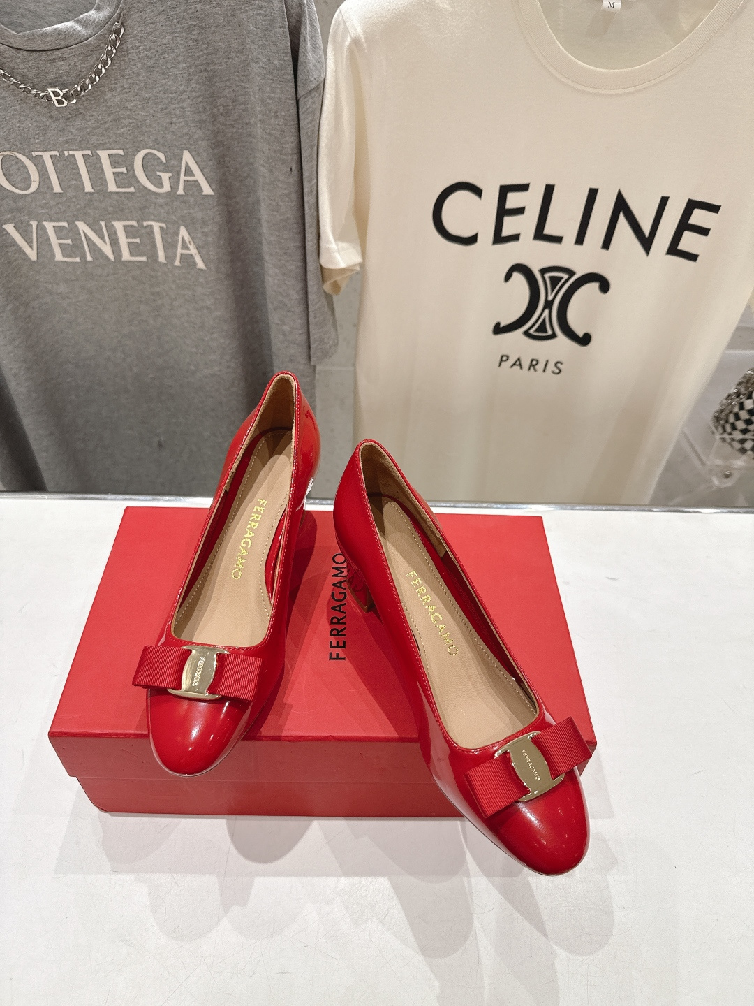 高版本出厂  FERRAGAMO/菲拉格慕F065  26ss官方新款真皮蝴蝶结系列高跟鞋单鞋菲拉格慕今