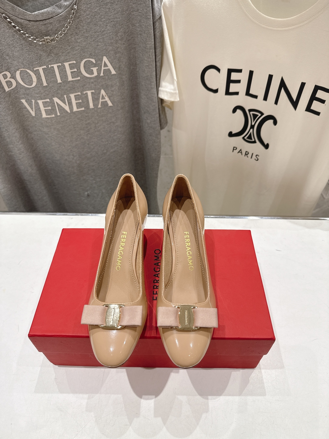高版本出厂  FERRAGAMO/菲拉格慕F065  26ss官方新款真皮蝴蝶结系列高跟鞋单鞋菲拉格慕今