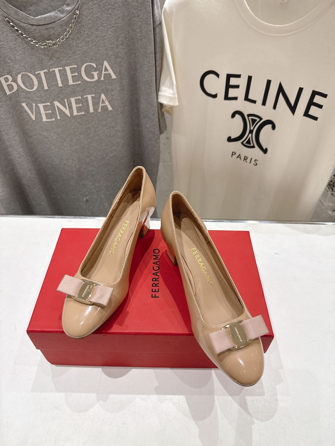 高版本出厂  FERRAGAMO/菲拉格慕F065  26ss官方新款真皮蝴蝶结系列高跟鞋单鞋菲拉格慕今