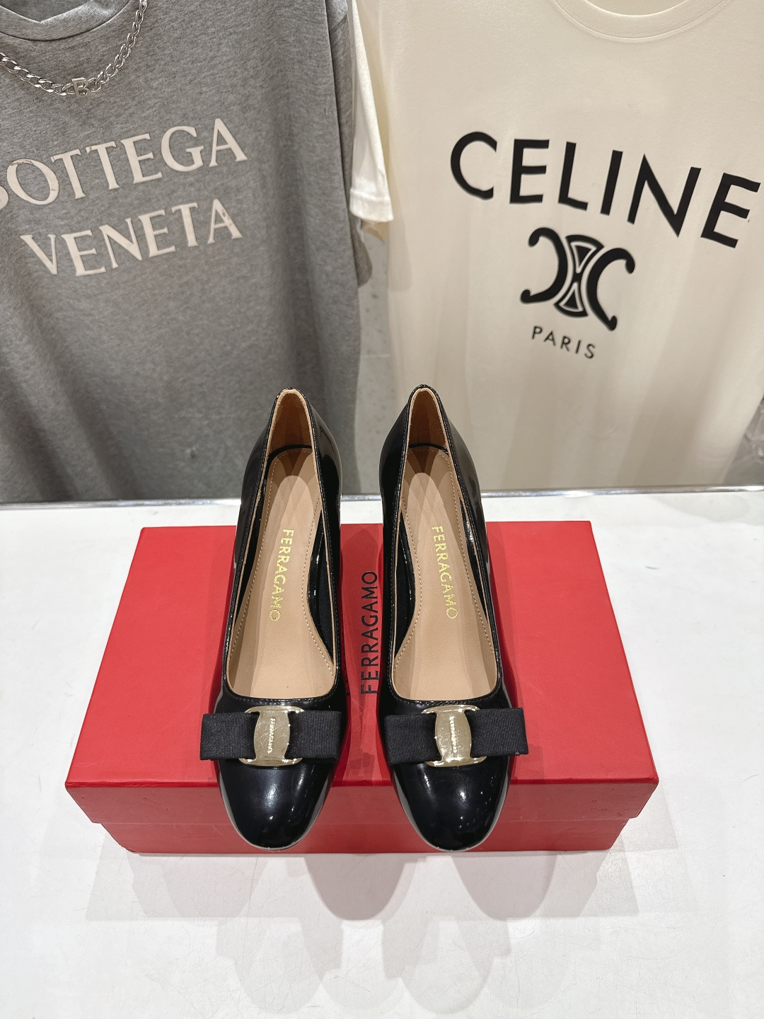 高版本出厂  FERRAGAMO/菲拉格慕F065  26ss官方新款真皮蝴蝶结系列高跟鞋单鞋菲拉格慕今