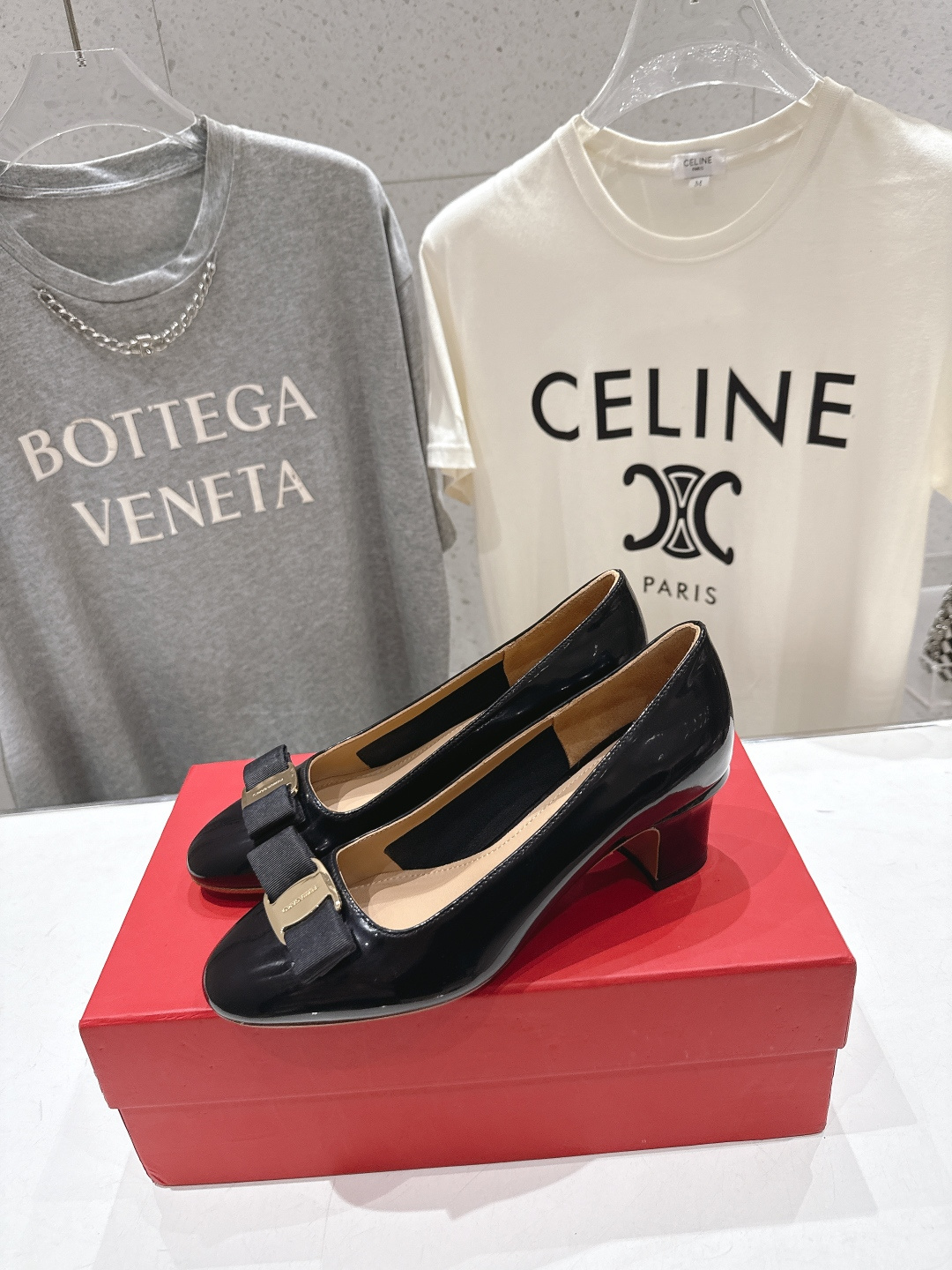 高版本出厂  FERRAGAMO/菲拉格慕F065  26ss官方新款真皮蝴蝶结系列高跟鞋单鞋菲拉格慕今