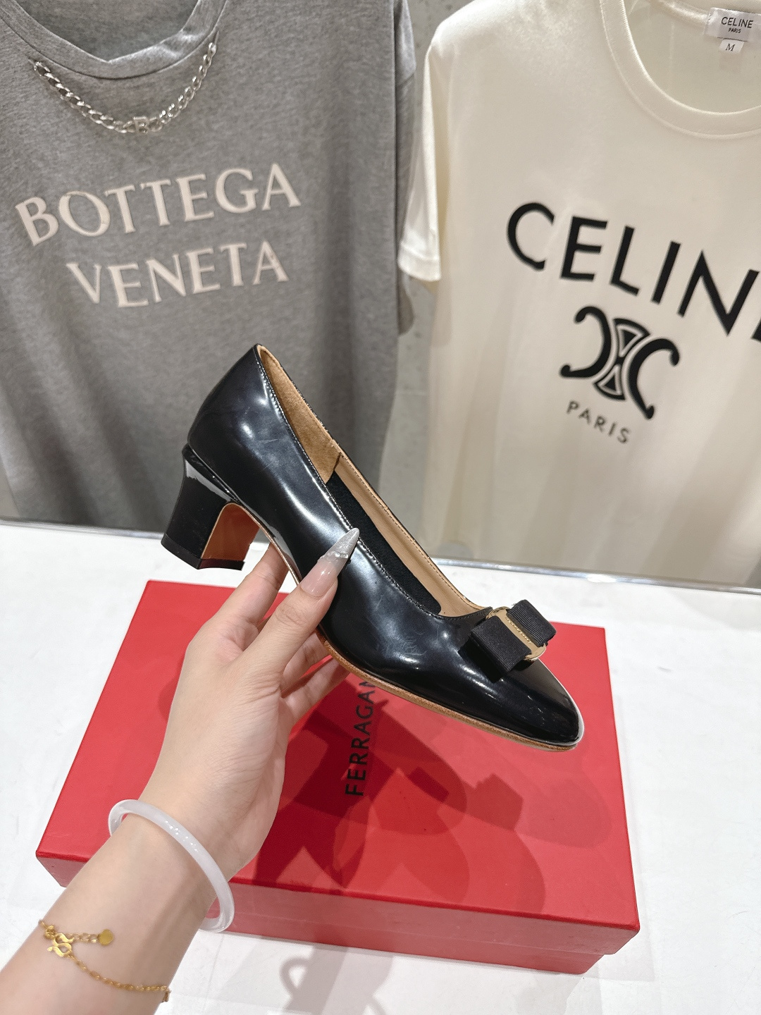 高版本出厂  FERRAGAMO/菲拉格慕F065  26ss官方新款真皮蝴蝶结系列高跟鞋单鞋菲拉格慕今