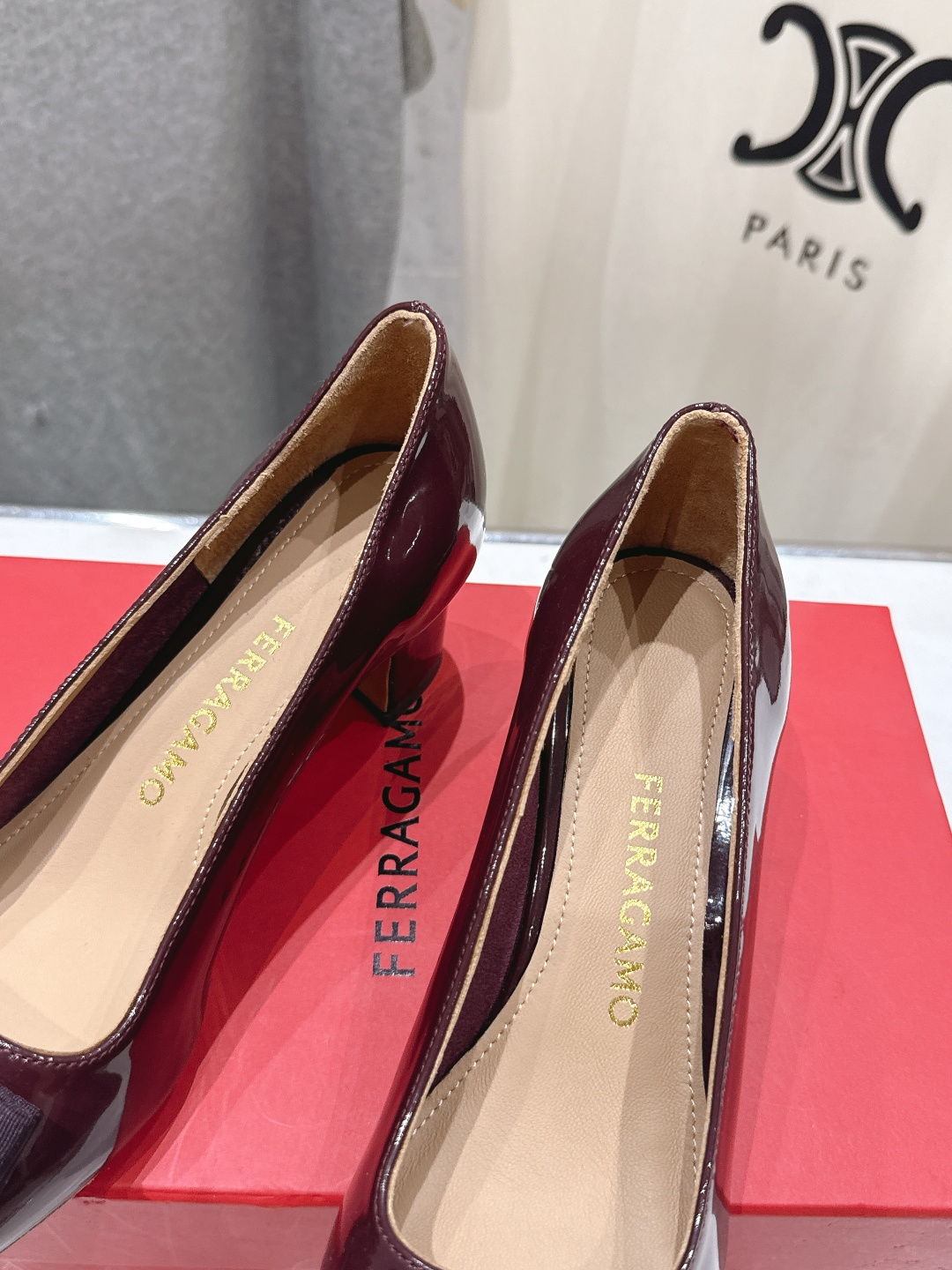 高版本出厂  FERRAGAMO/菲拉格慕F065  26ss官方新款真皮蝴蝶结系列高跟鞋单鞋菲拉格慕今