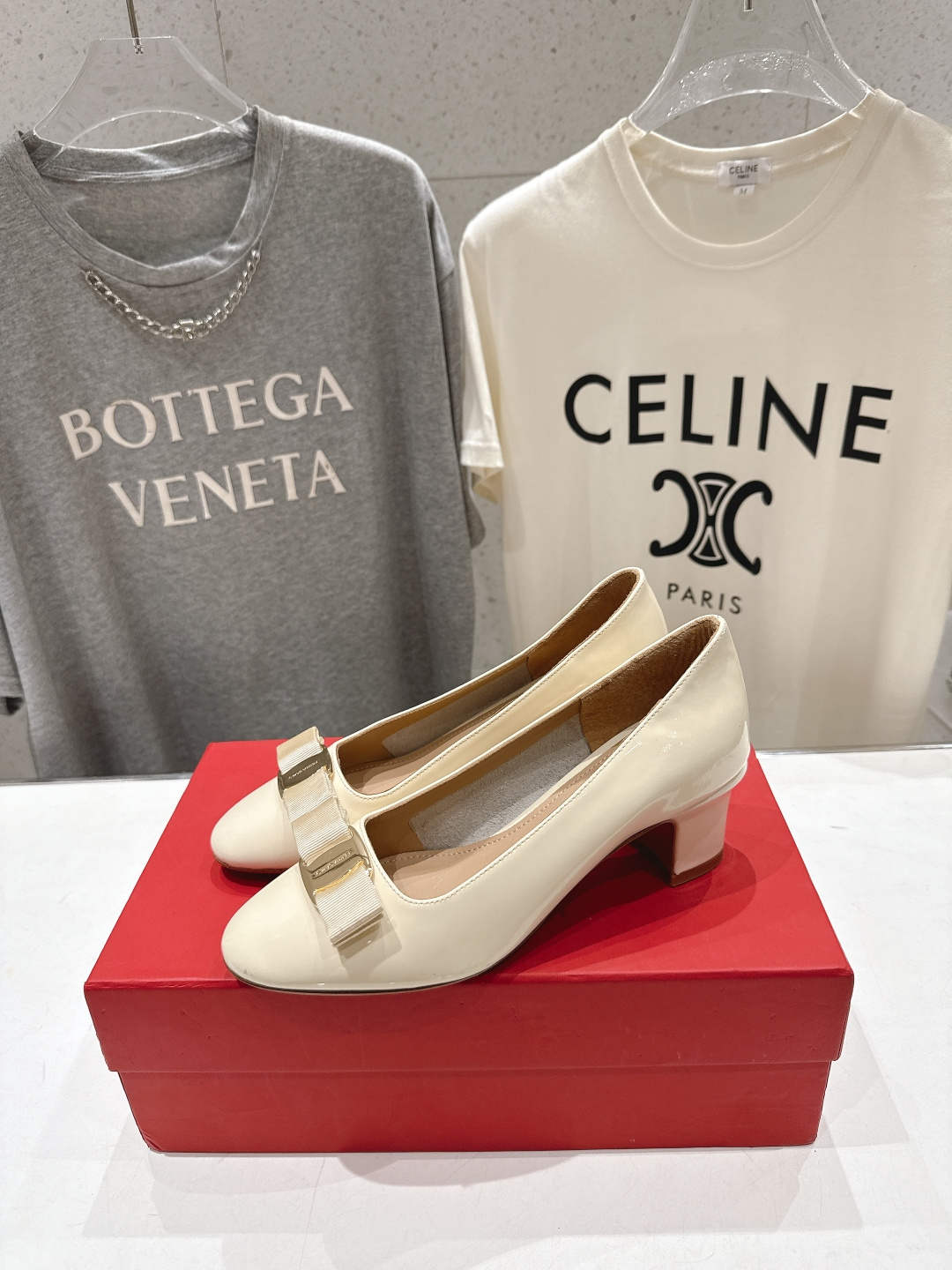 高版本出厂  FERRAGAMO/菲拉格慕F065  26ss官方新款真皮蝴蝶结系列高跟鞋单鞋菲拉格慕今