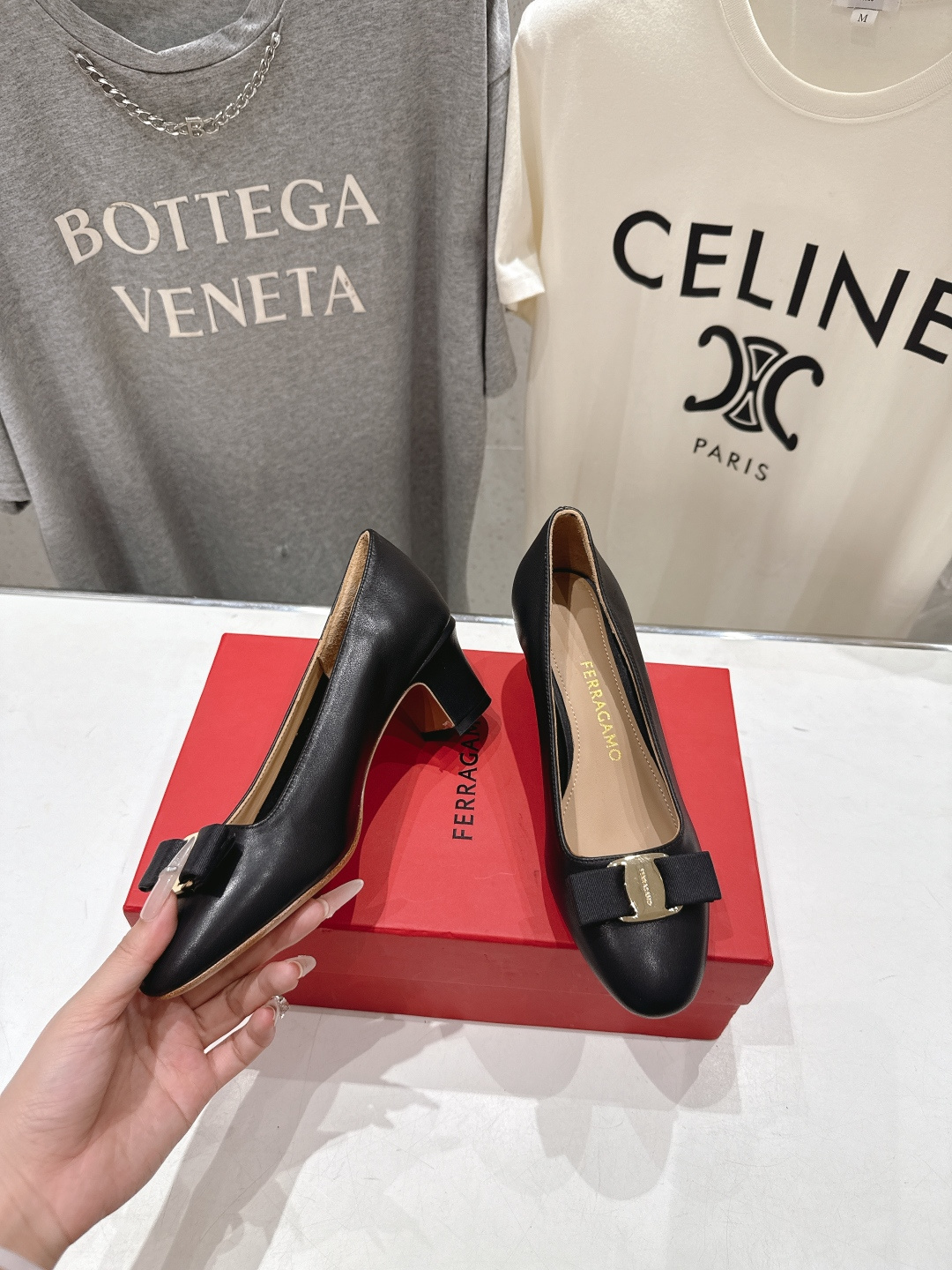 高版本出厂  FERRAGAMO/菲拉格慕F065  26ss官方新款真皮蝴蝶结系列高跟鞋单鞋菲拉格慕今