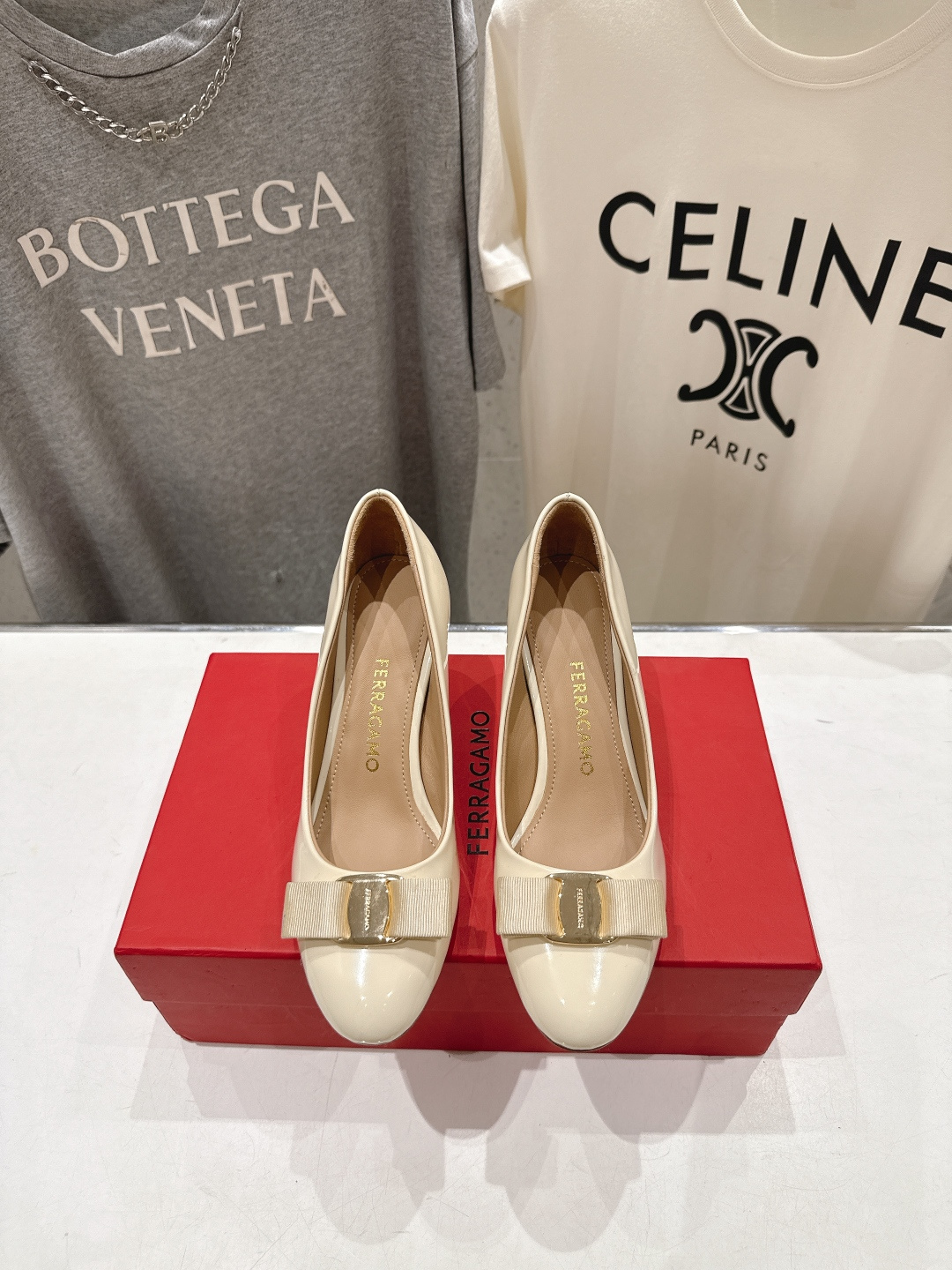 高版本出厂  FERRAGAMO/菲拉格慕F065  26ss官方新款真皮蝴蝶结系列高跟鞋单鞋菲拉格慕今