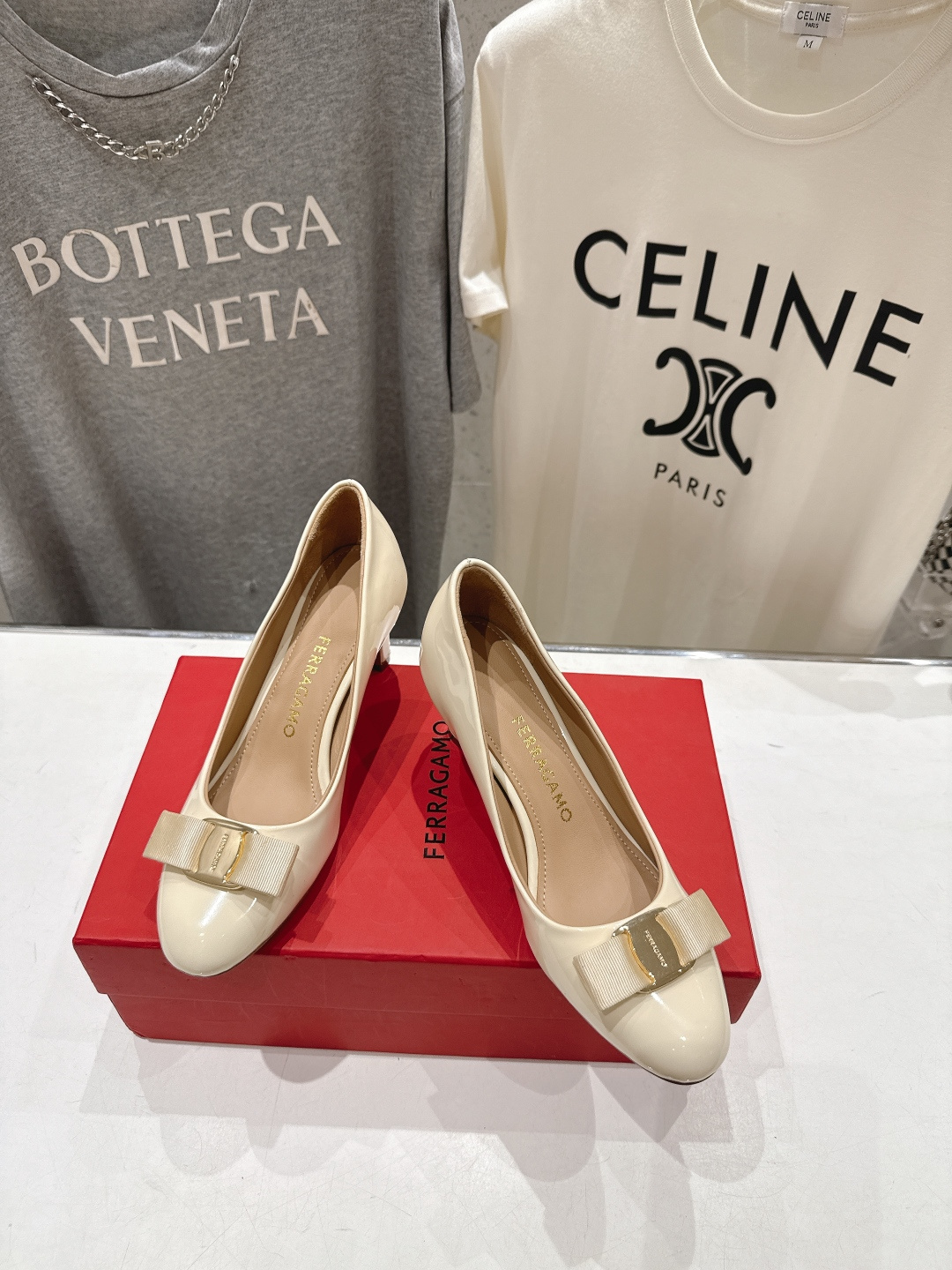 高版本出厂  FERRAGAMO/菲拉格慕F065  26ss官方新款真皮蝴蝶结系列高跟鞋单鞋菲拉格慕今