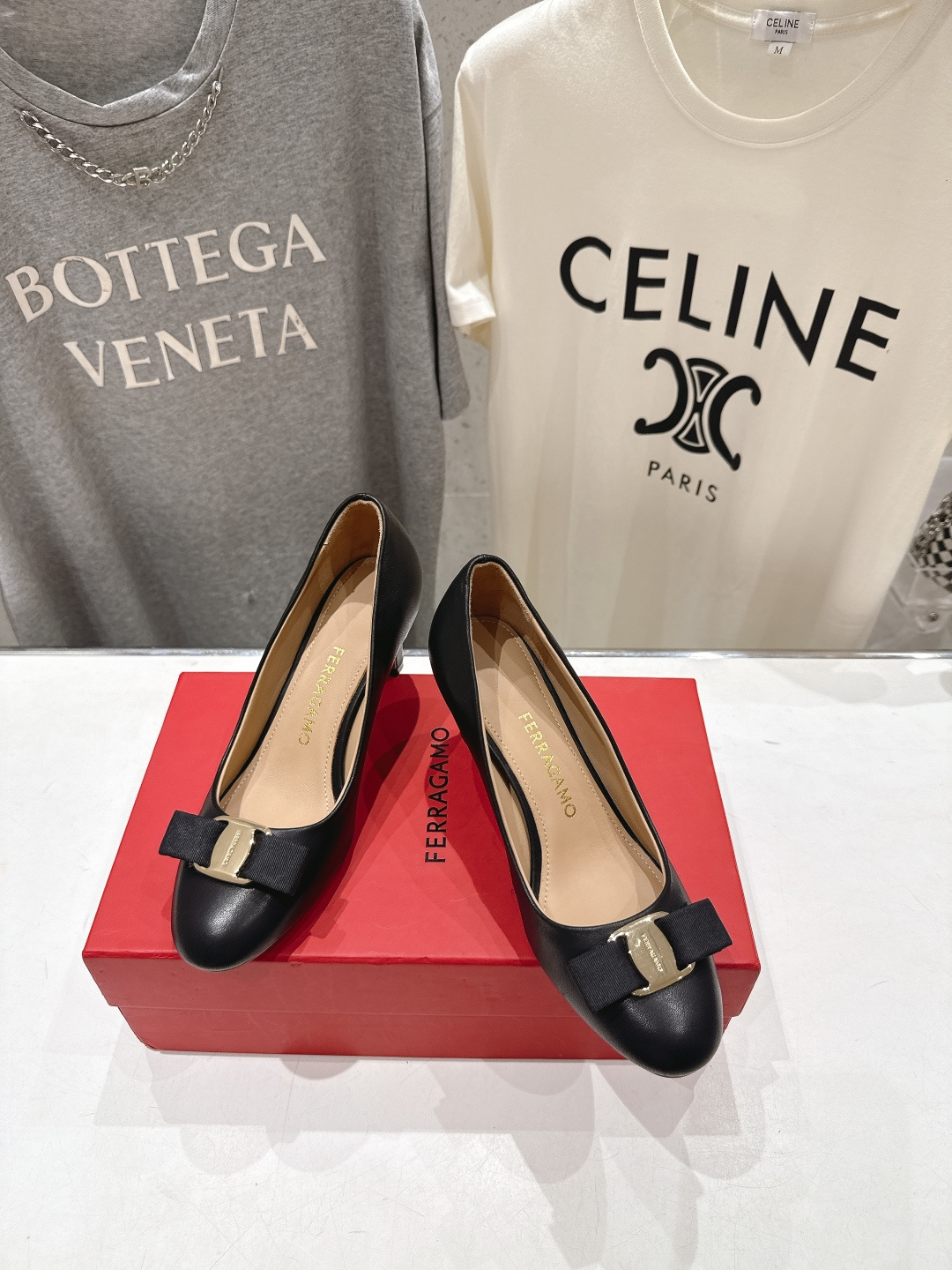 高版本出厂  FERRAGAMO/菲拉格慕F065  26ss官方新款真皮蝴蝶结系列高跟鞋单鞋菲拉格慕今
