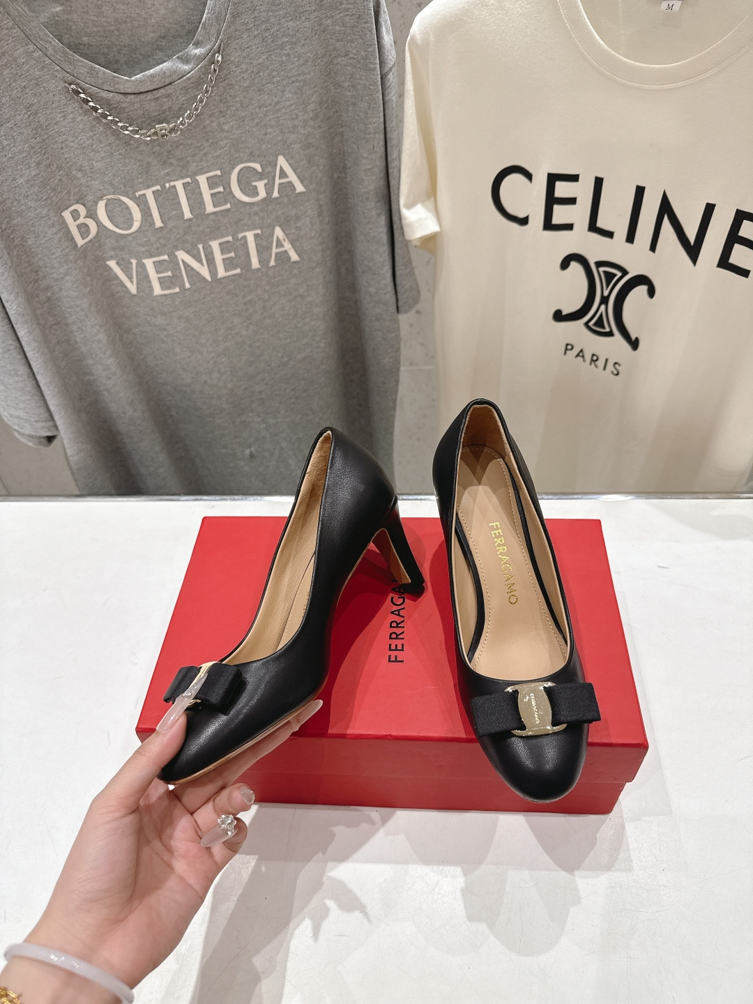高版本出厂  FERRAGAMO/菲拉格慕F065  26ss官方新款真皮蝴蝶结系列高跟鞋单鞋菲拉格慕今