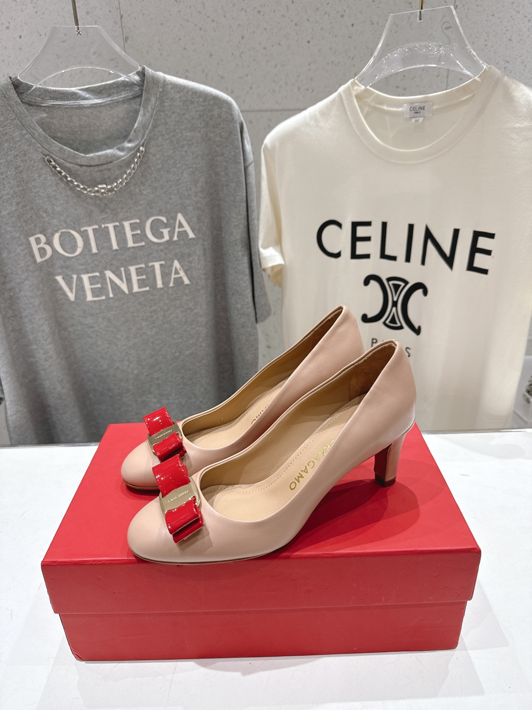 高版本出厂  FERRAGAMO/菲拉格慕F065  26ss官方新款真皮蝴蝶结系列高跟鞋单鞋菲拉格慕今
