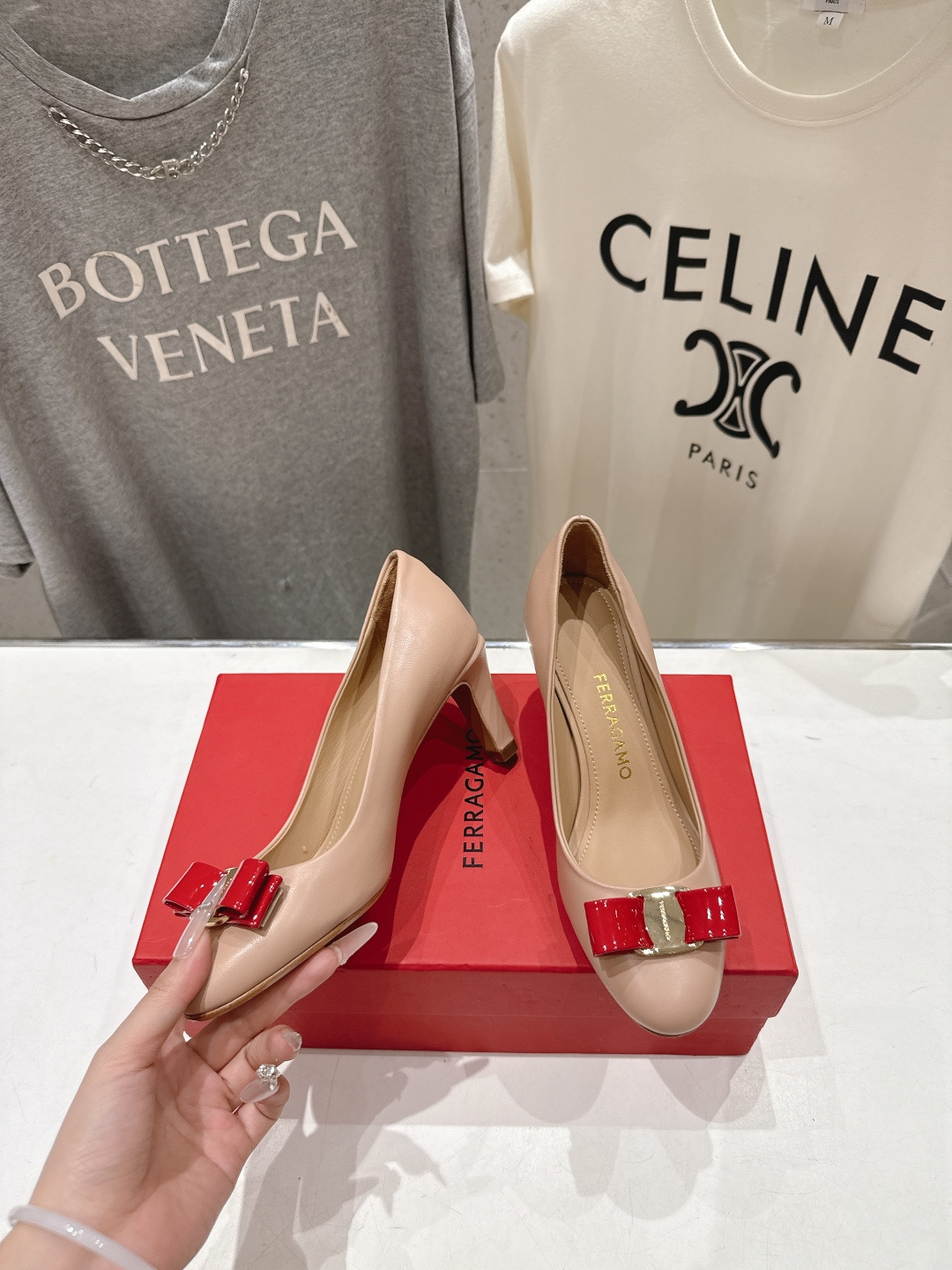高版本出厂  FERRAGAMO/菲拉格慕F065  26ss官方新款真皮蝴蝶结系列高跟鞋单鞋菲拉格慕今