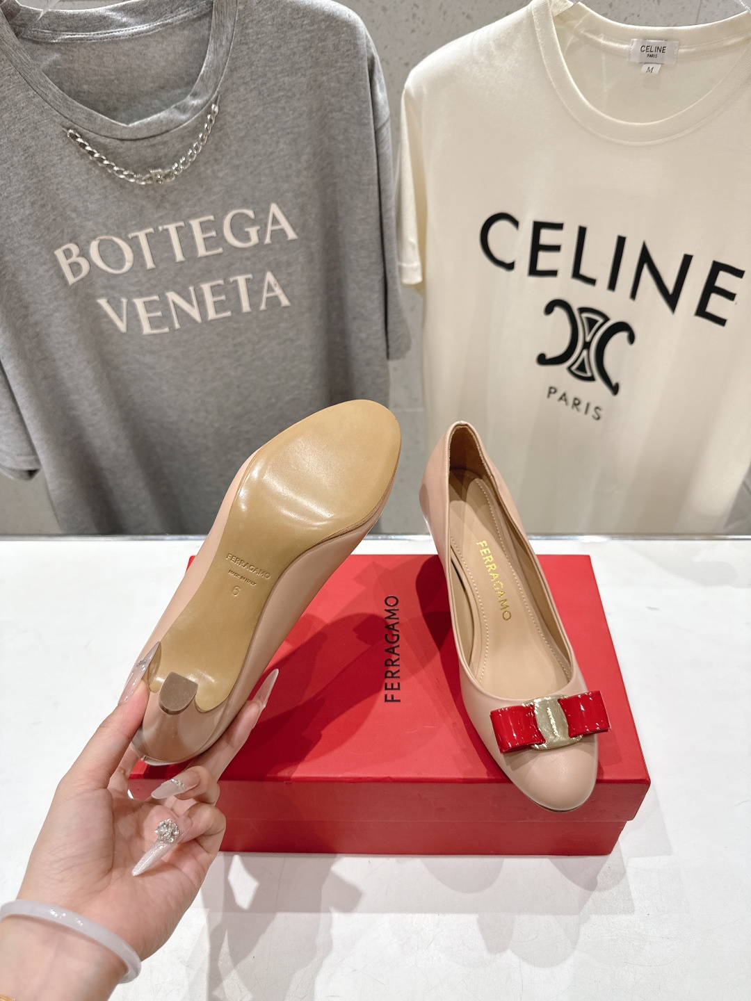高版本出厂  FERRAGAMO/菲拉格慕F065  26ss官方新款真皮蝴蝶结系列高跟鞋单鞋菲拉格慕今