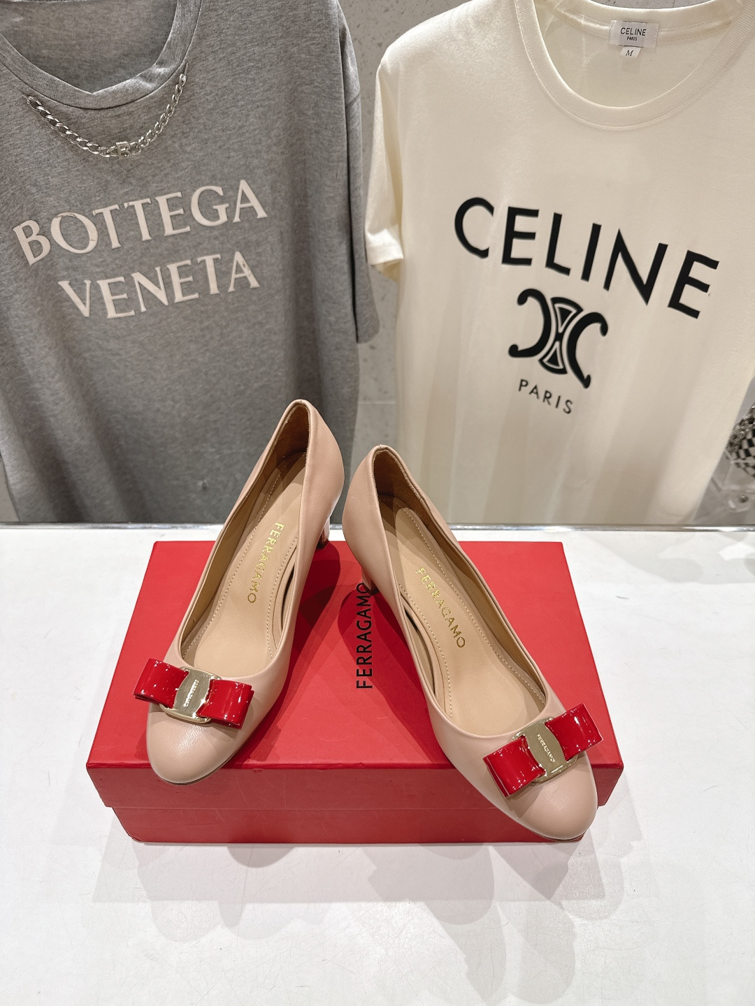 高版本出厂  FERRAGAMO/菲拉格慕F065  26ss官方新款真皮蝴蝶结系列高跟鞋单鞋菲拉格慕今
