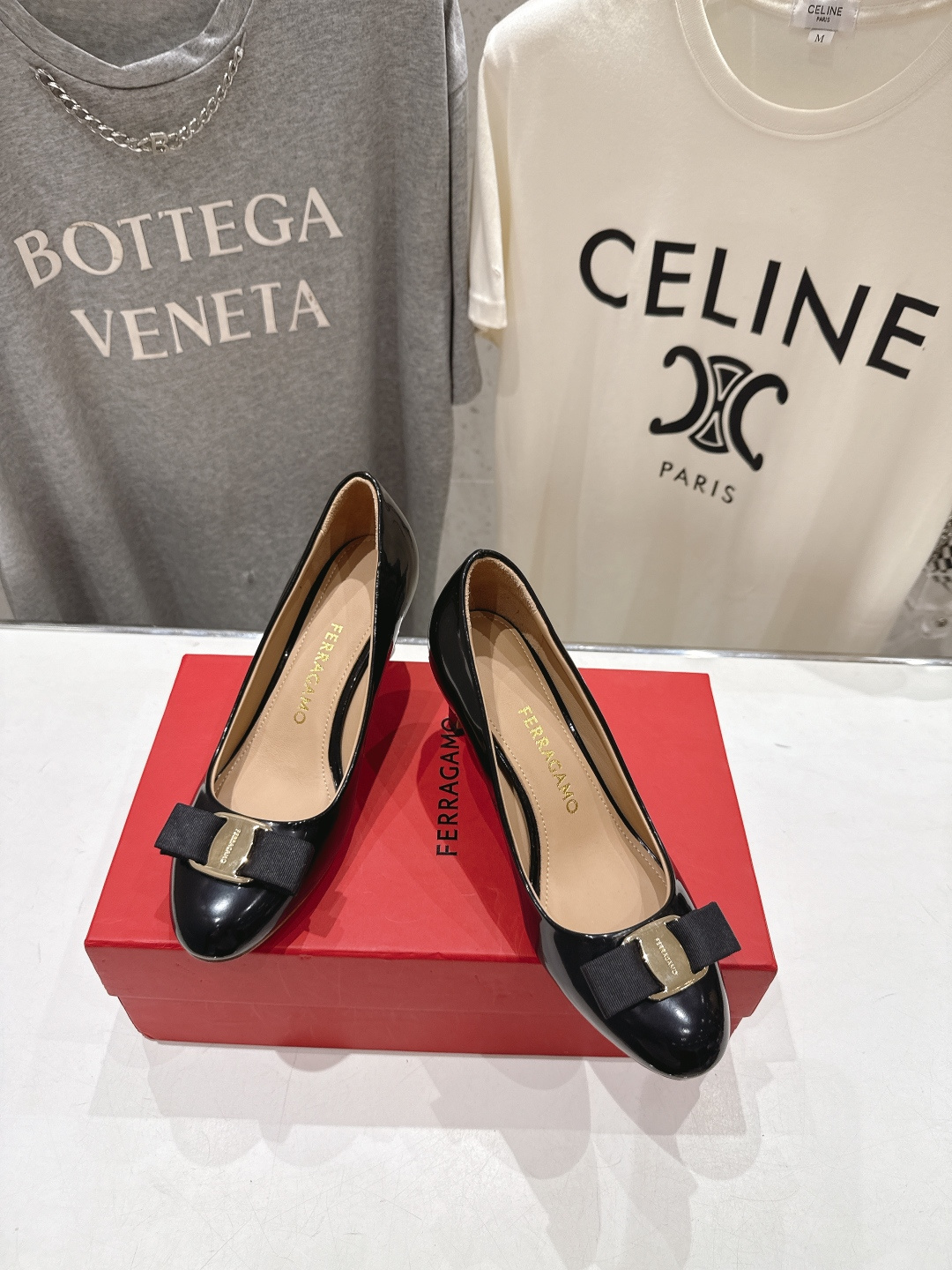 高版本出厂  FERRAGAMO/菲拉格慕F065  26ss官方新款真皮蝴蝶结系列高跟鞋单鞋菲拉格慕今