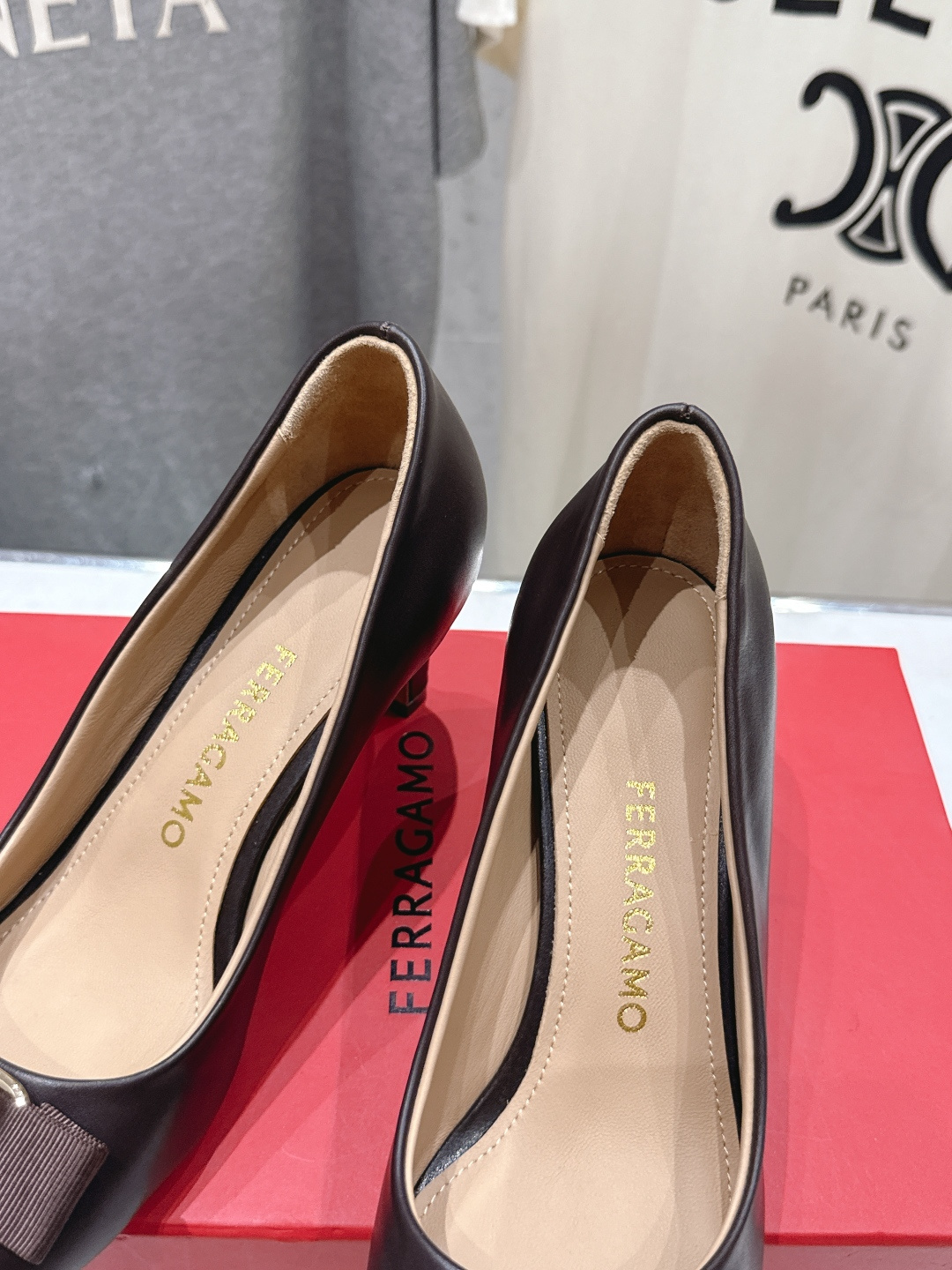 高版本出厂  FERRAGAMO/菲拉格慕F065  26ss官方新款真皮蝴蝶结系列高跟鞋单鞋菲拉格慕今