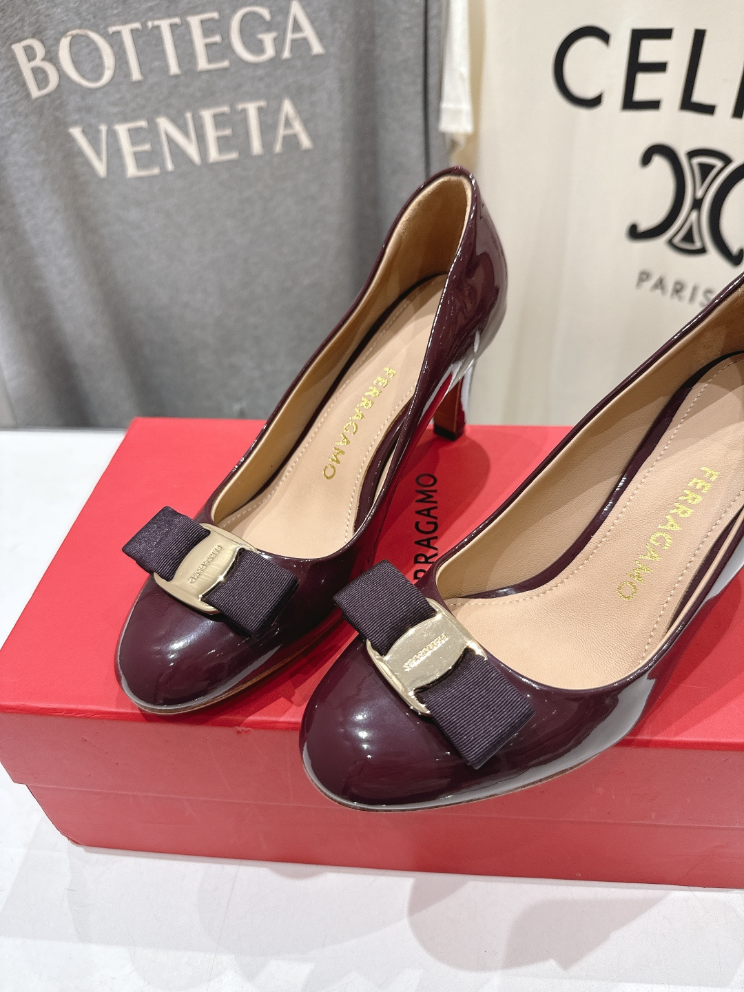 高版本出厂  FERRAGAMO/菲拉格慕F065  26ss官方新款真皮蝴蝶结系列高跟鞋单鞋菲拉格慕今