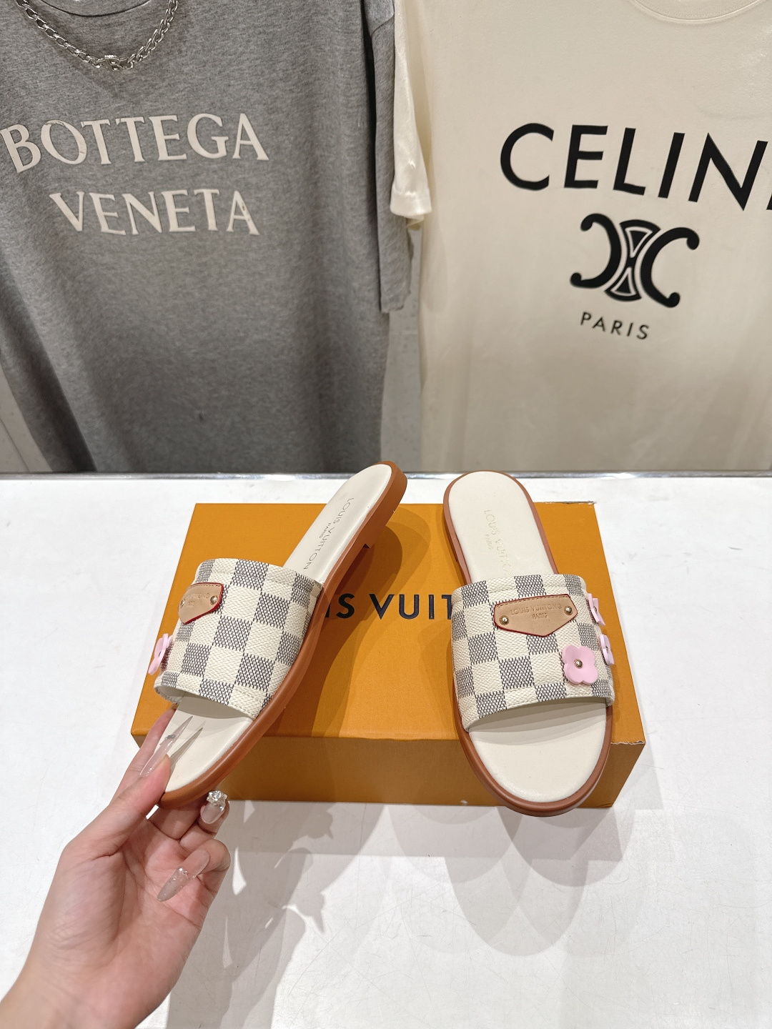 高版本出厂  Louis Vuitton ss26 new arrival LV驴牌春夏系列新款平底沙滩